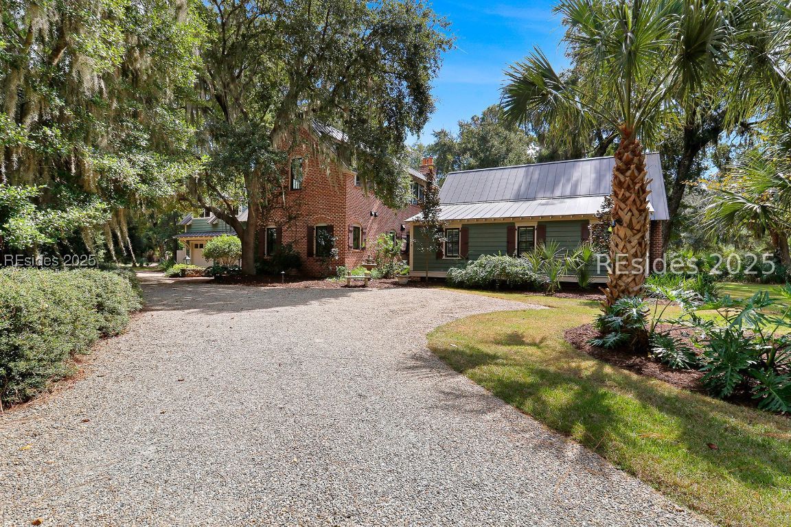 18 High Hope Way