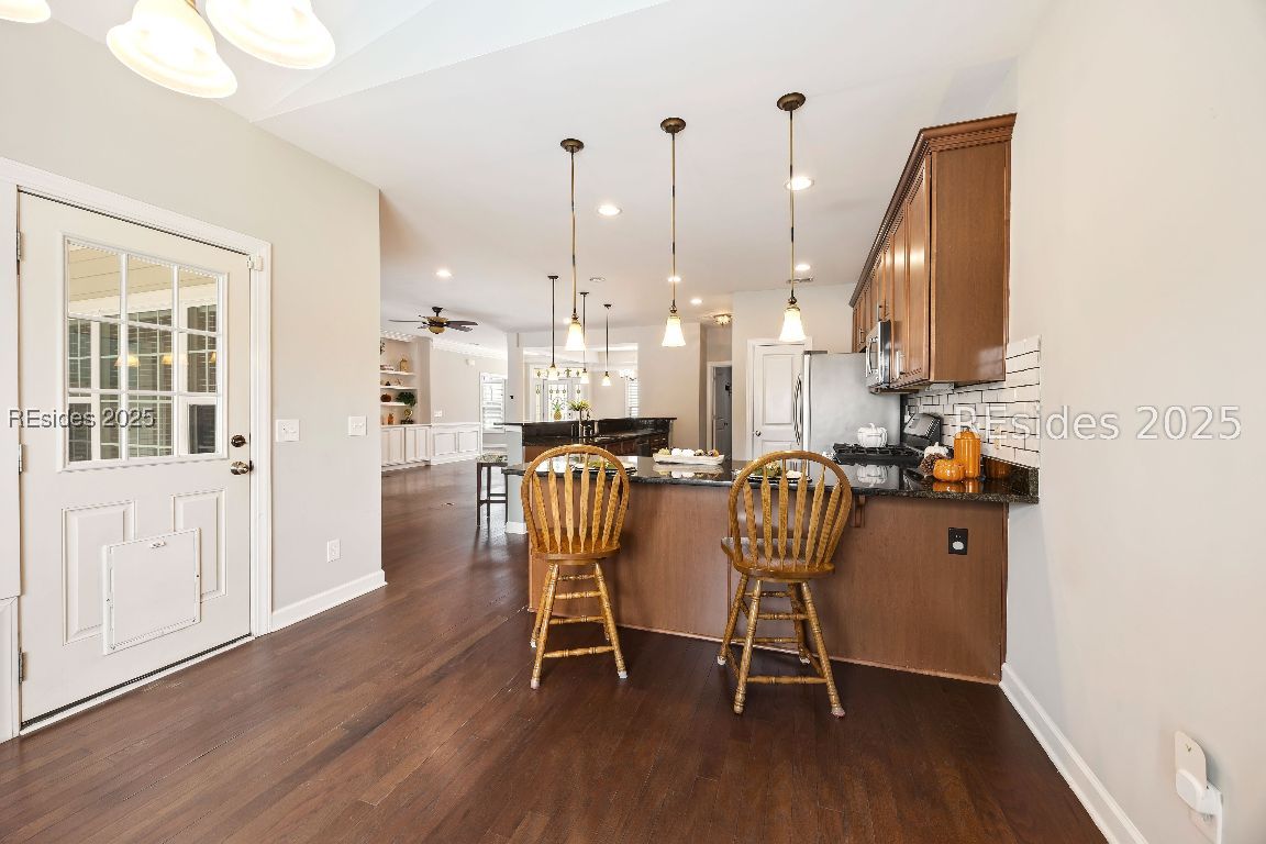 237 Grand Court S