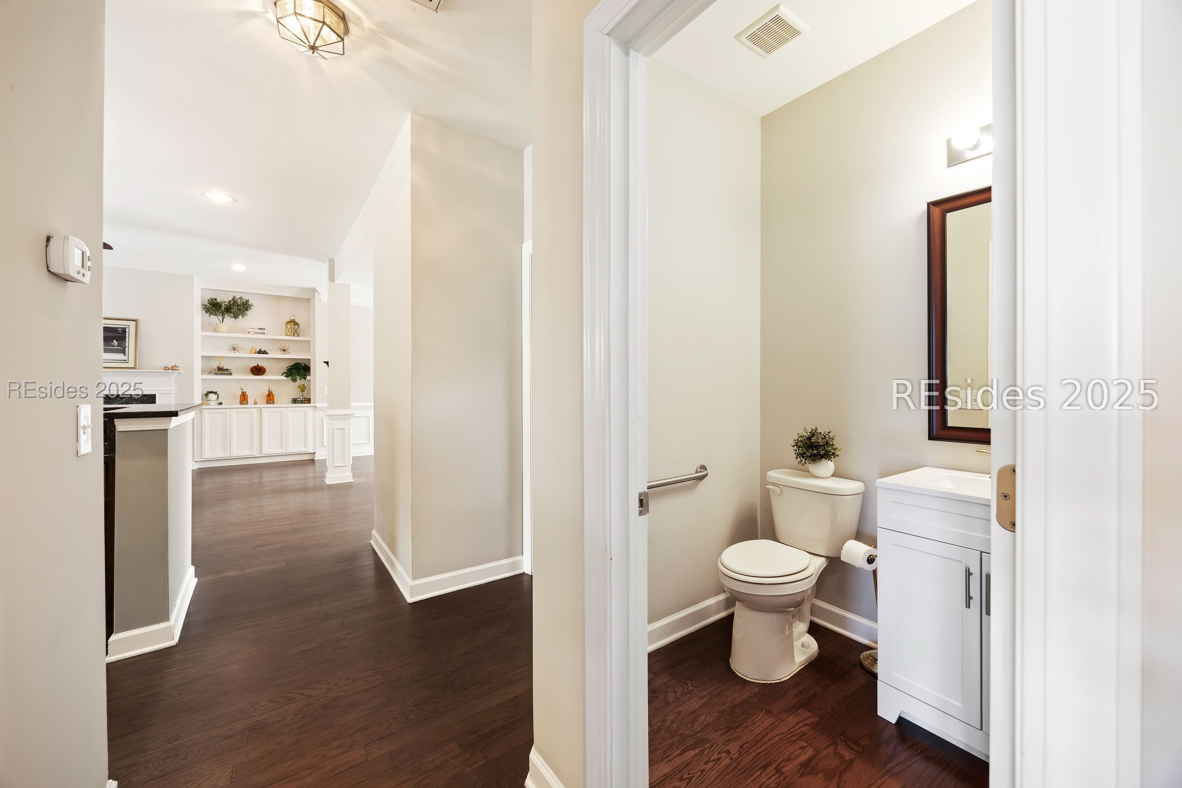 237 Grand Court S