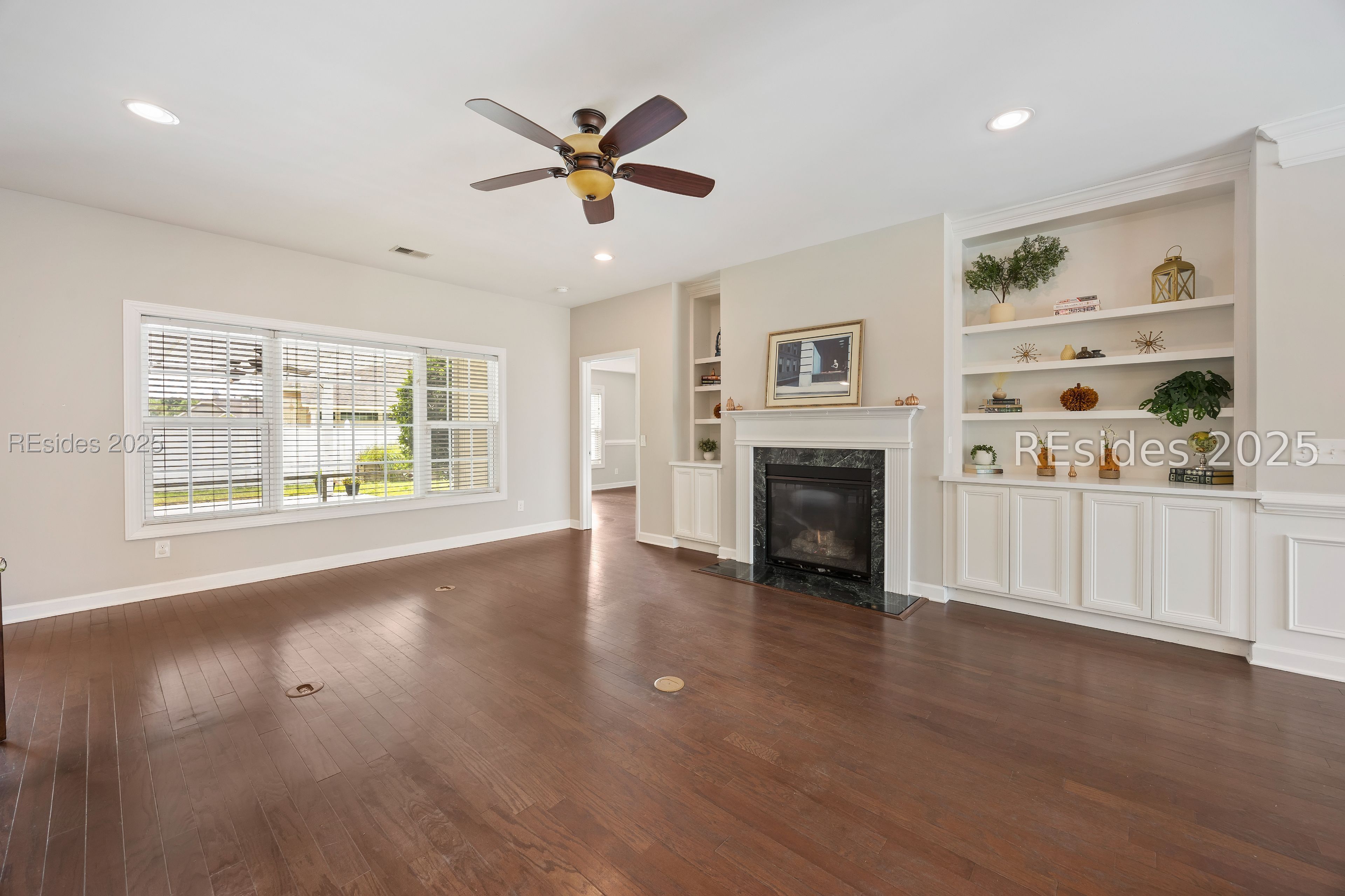 237 Grand Court S
