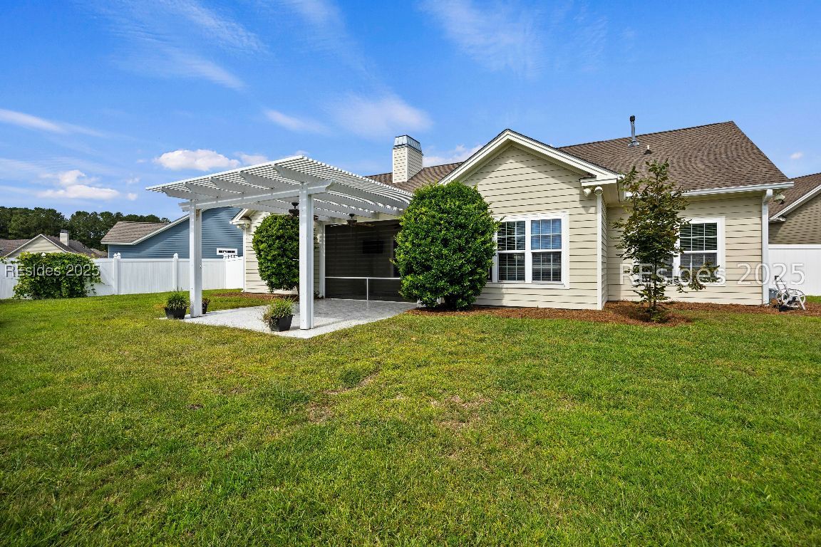 237 Grand Court S