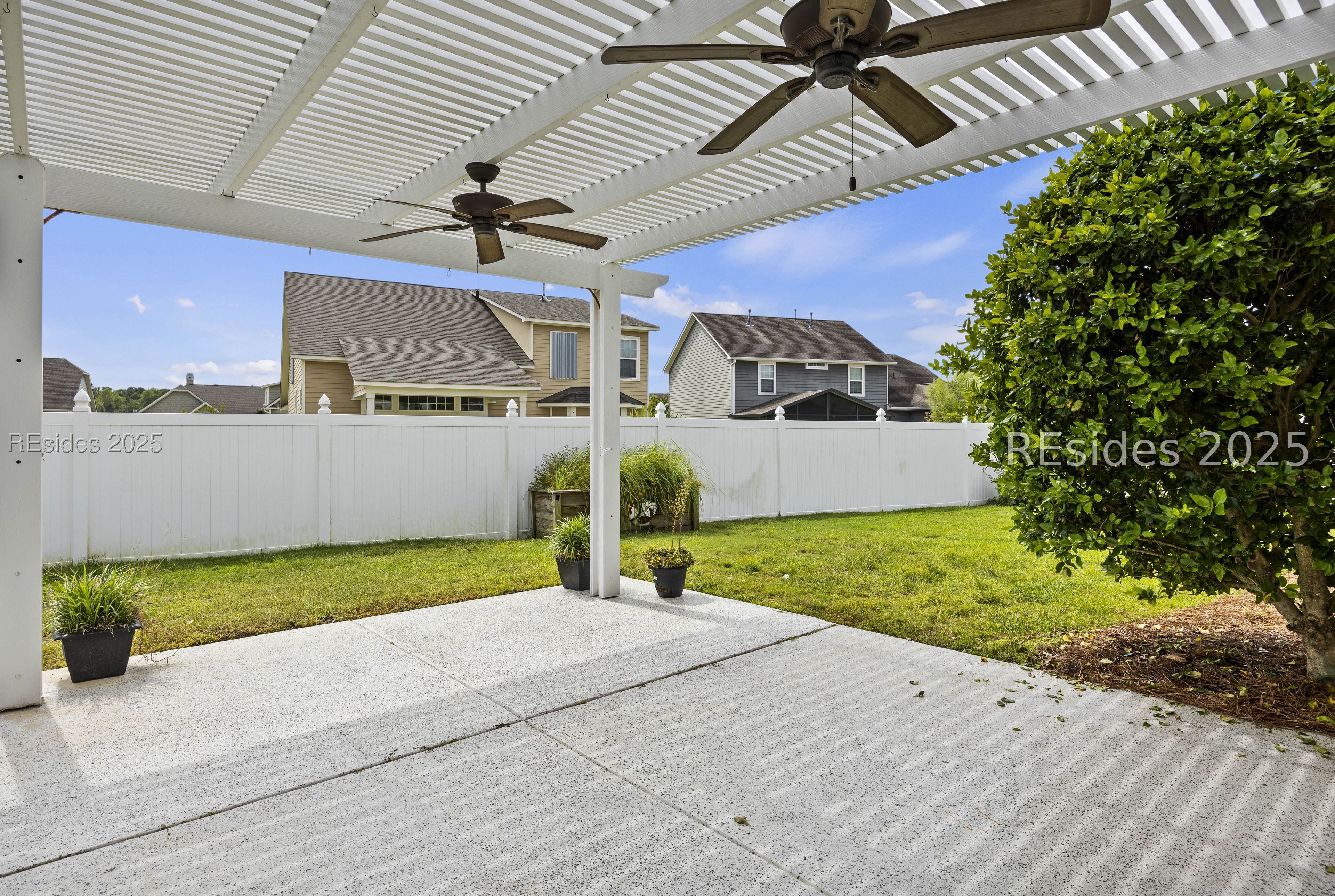 237 Grand Court S