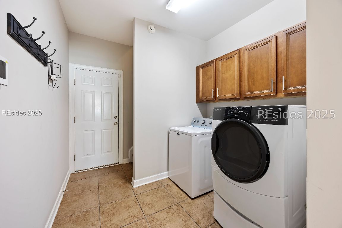 237 Grand Court S
