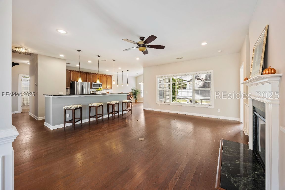 237 Grand Court S