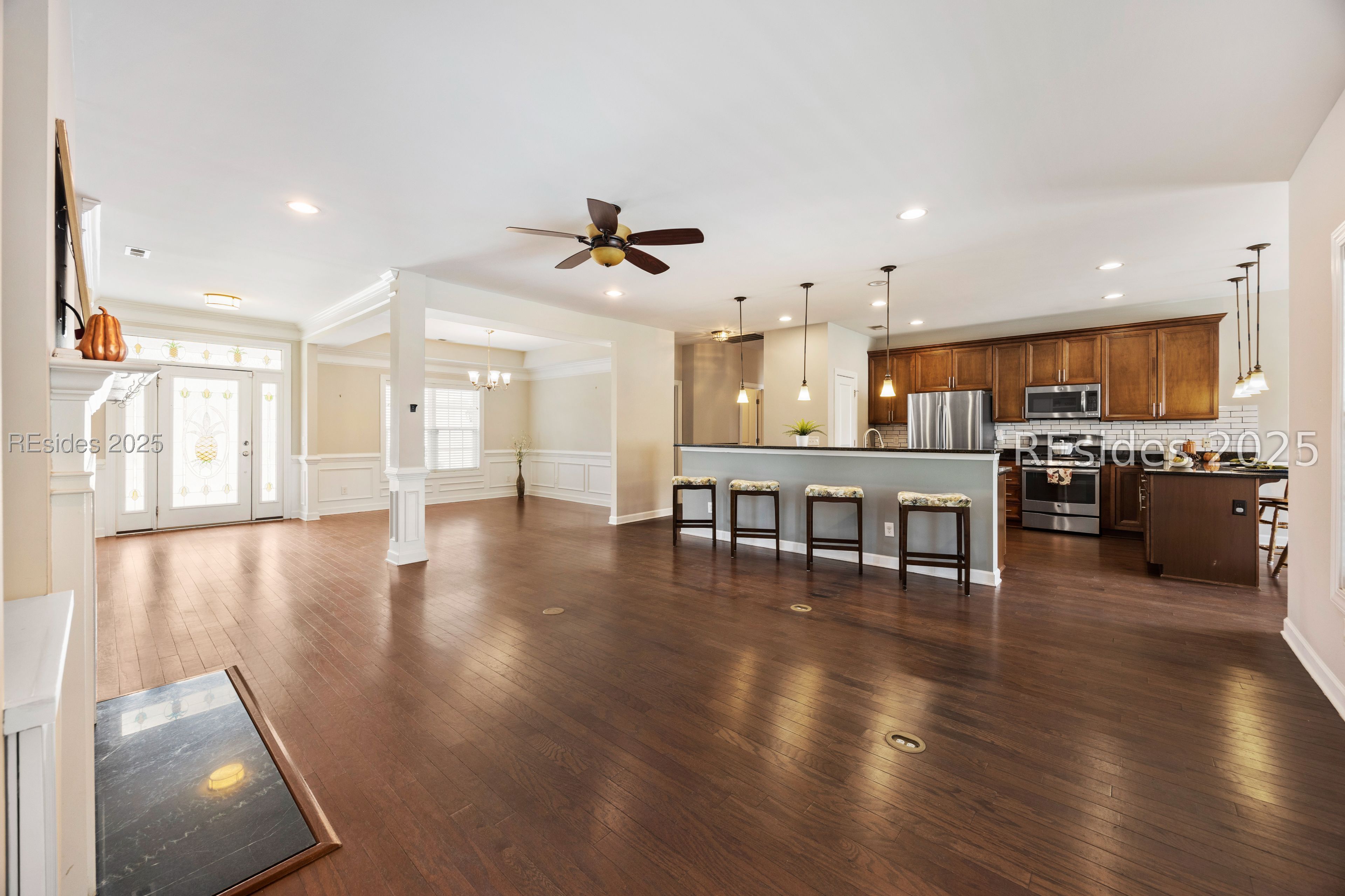 237 Grand Court S