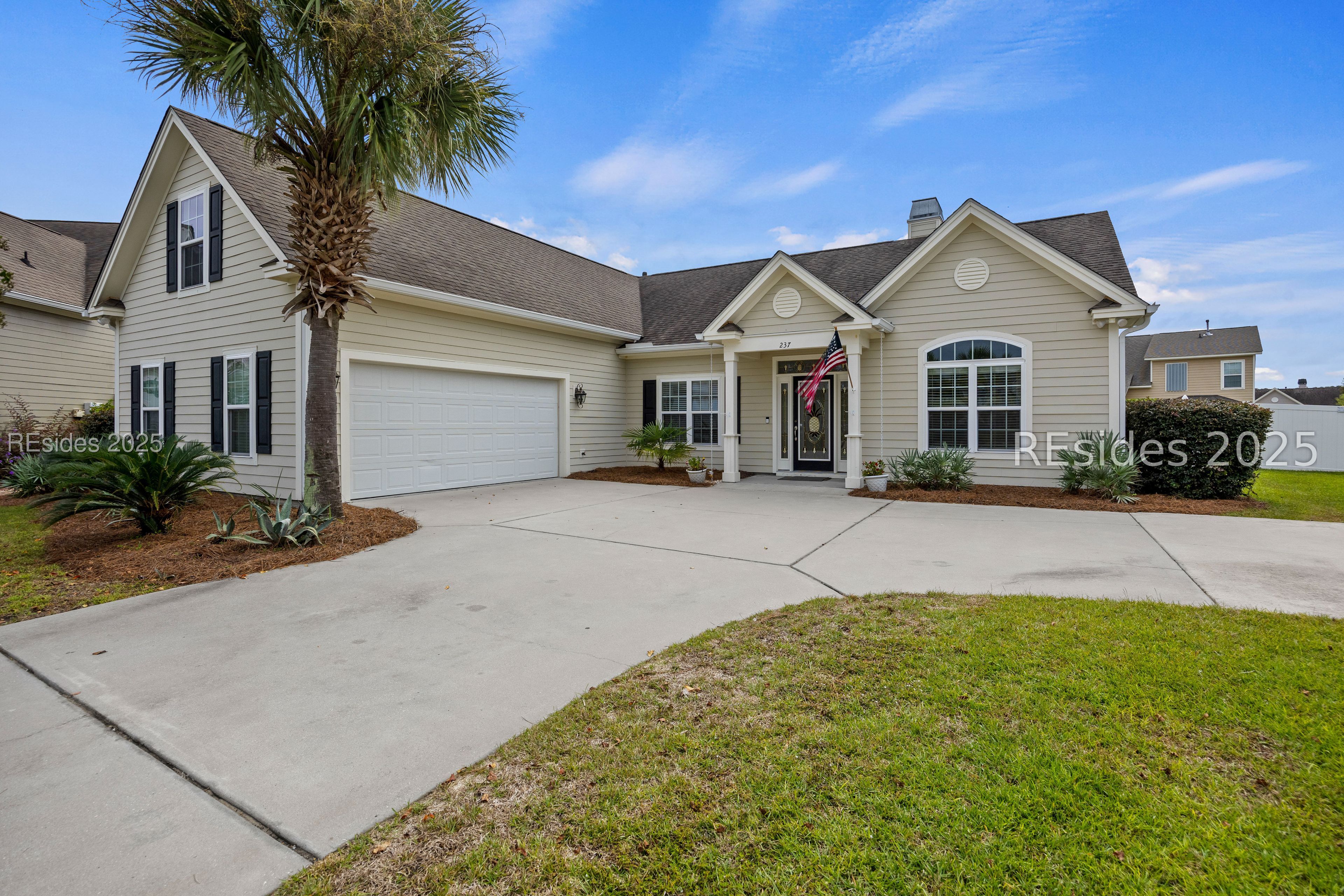 237 Grand Court S