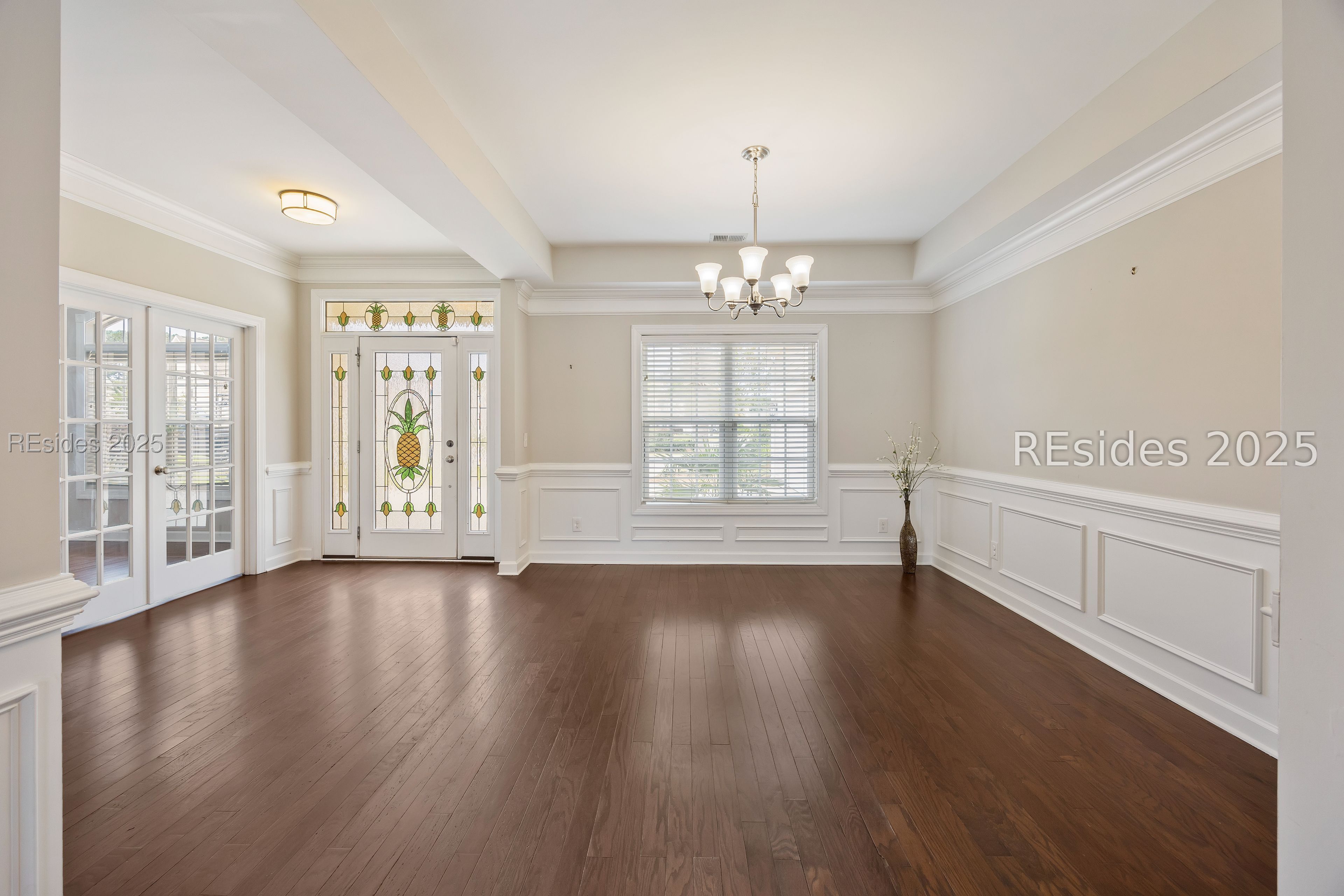 237 Grand Court S