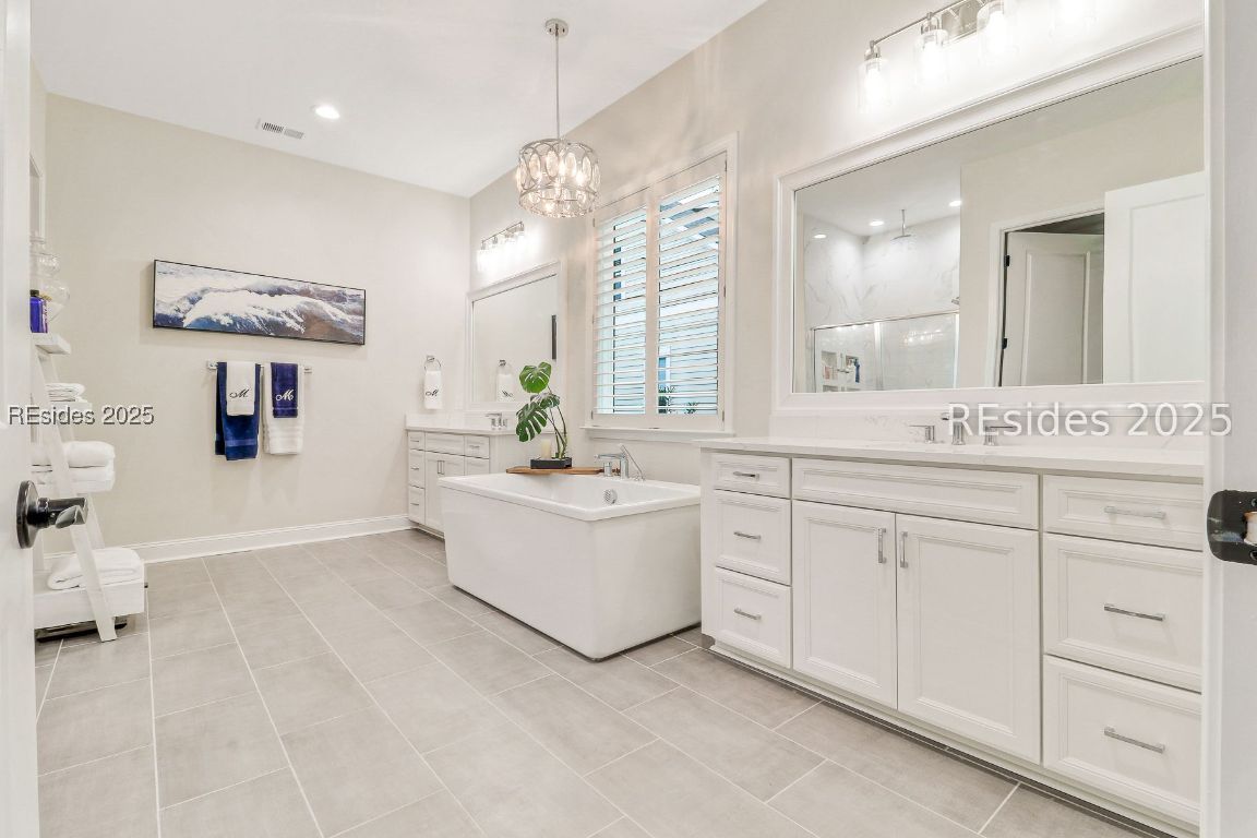 633 Firethorn Lane