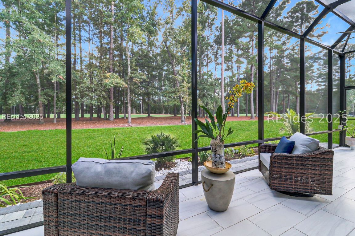 633 Firethorn Lane