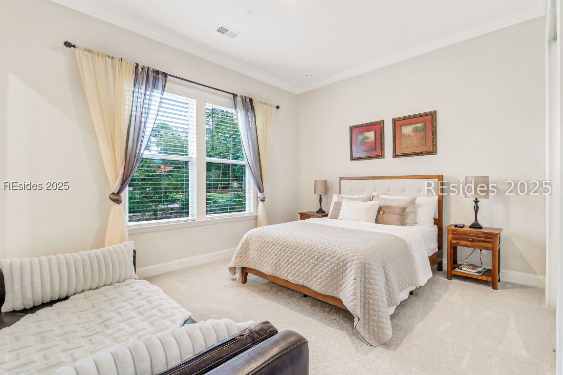 633 Firethorn Lane