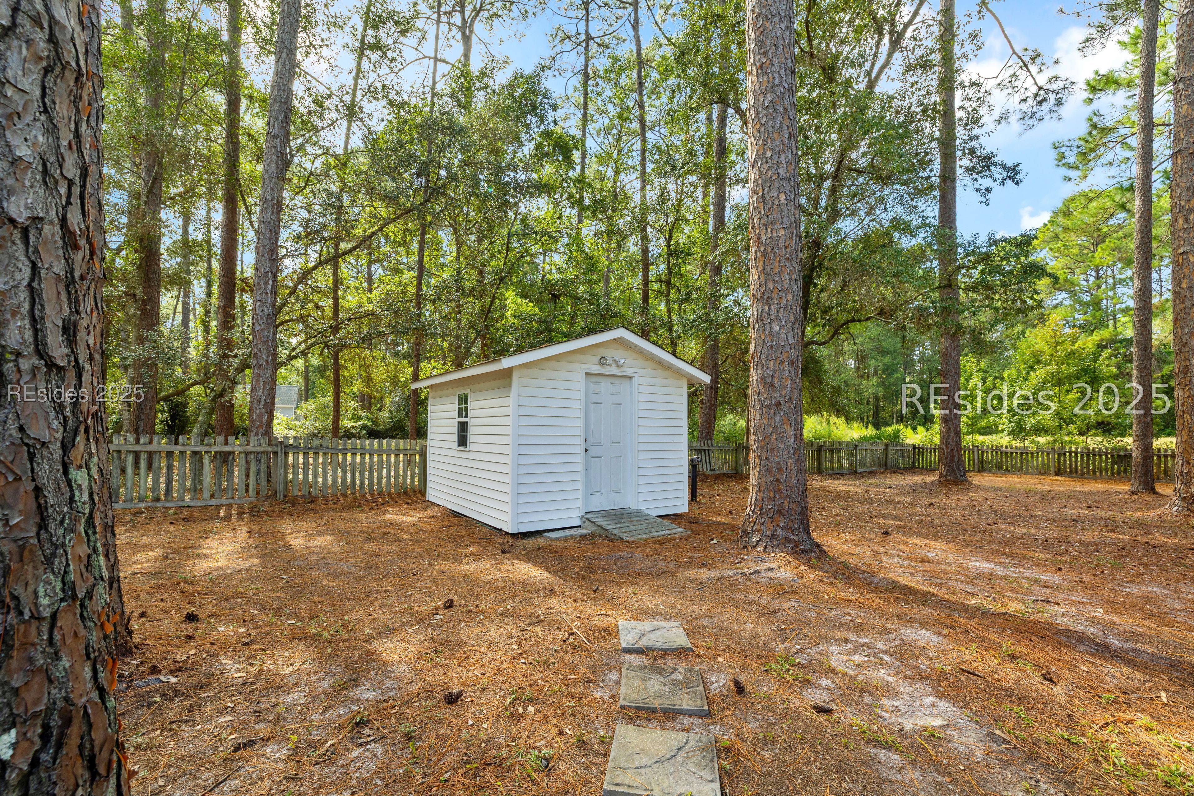 525 Sams Point Road