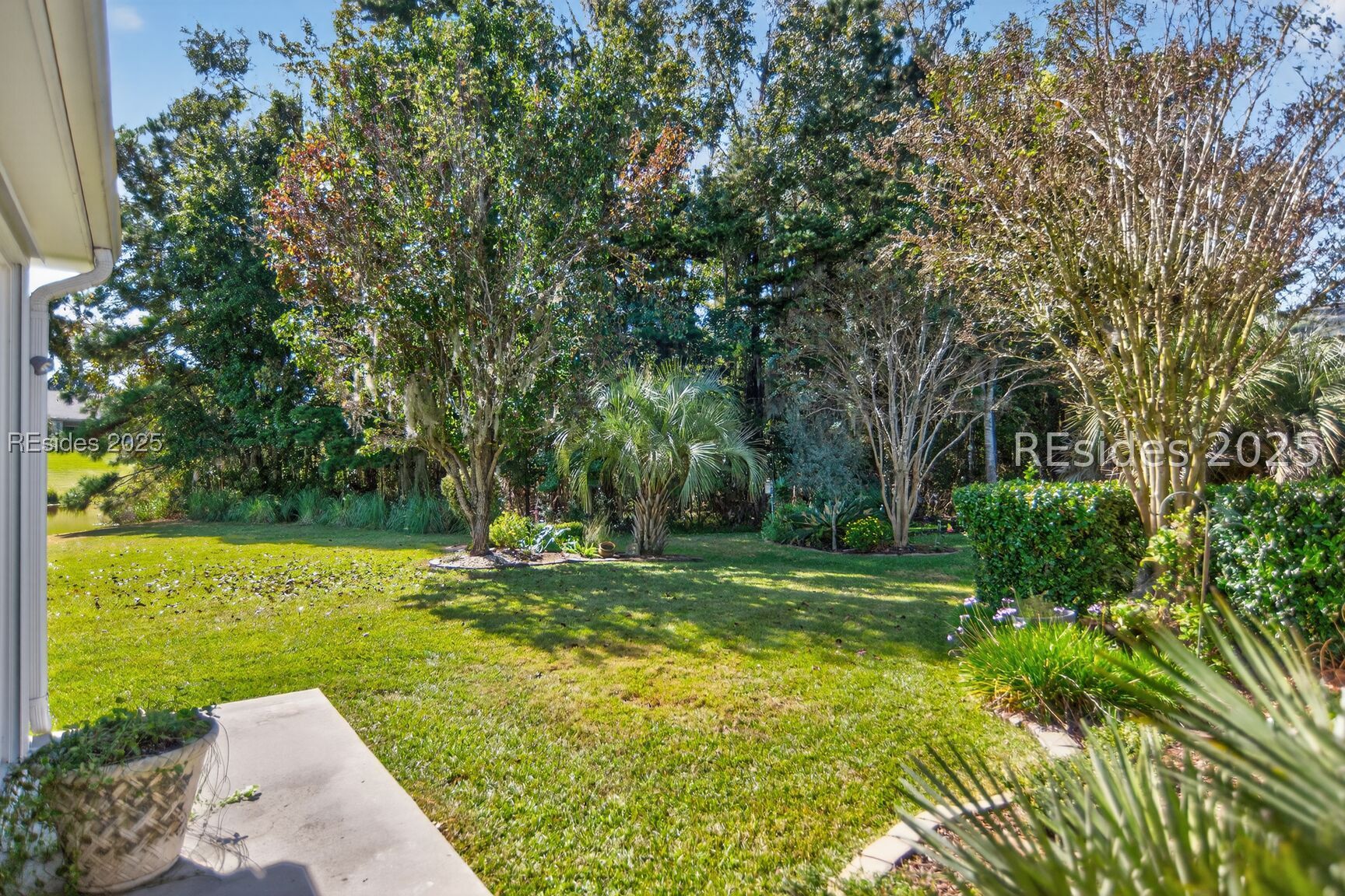 18 Raven Glass Lane