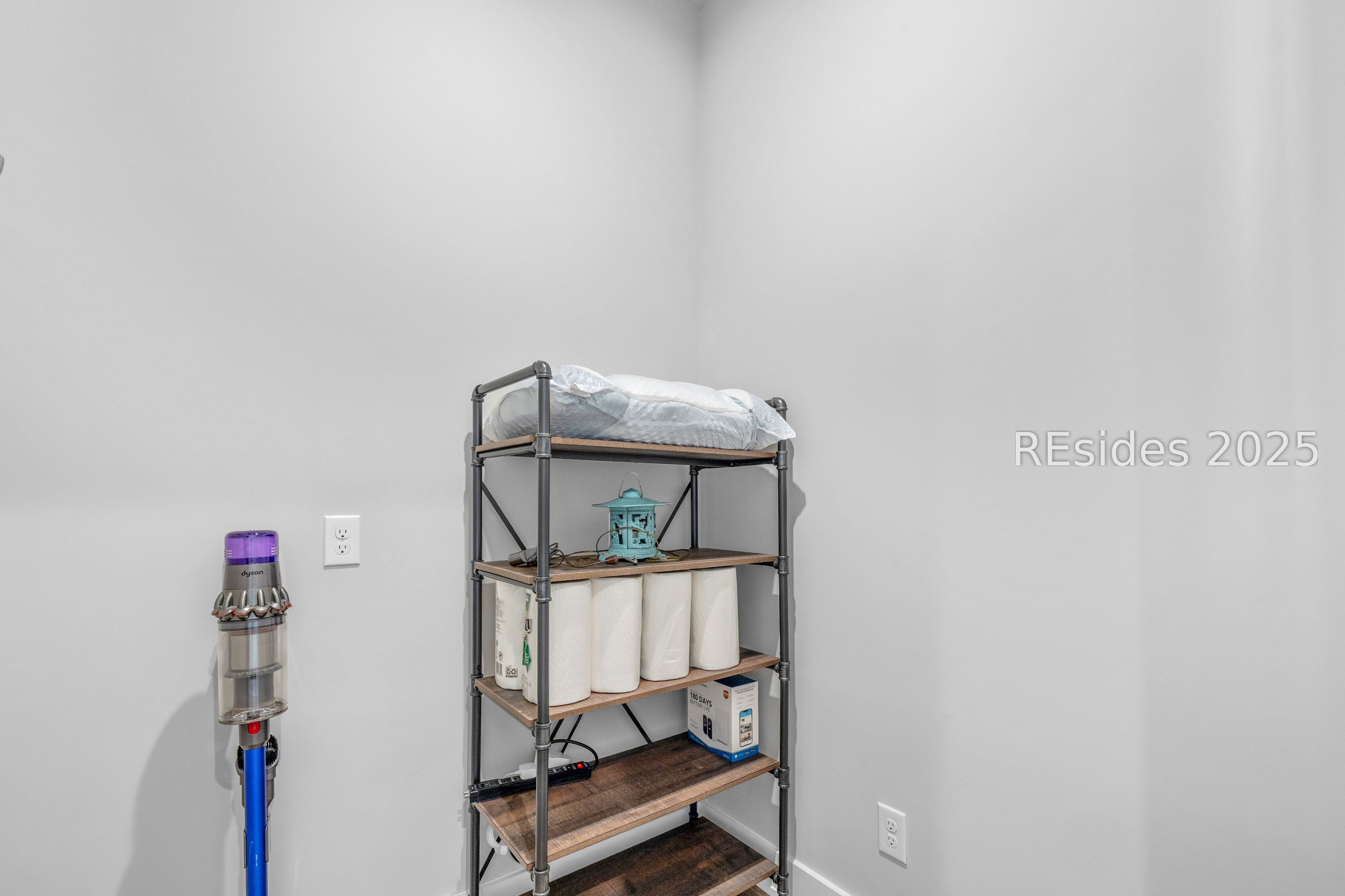 46 Carolina Oaks Avenue