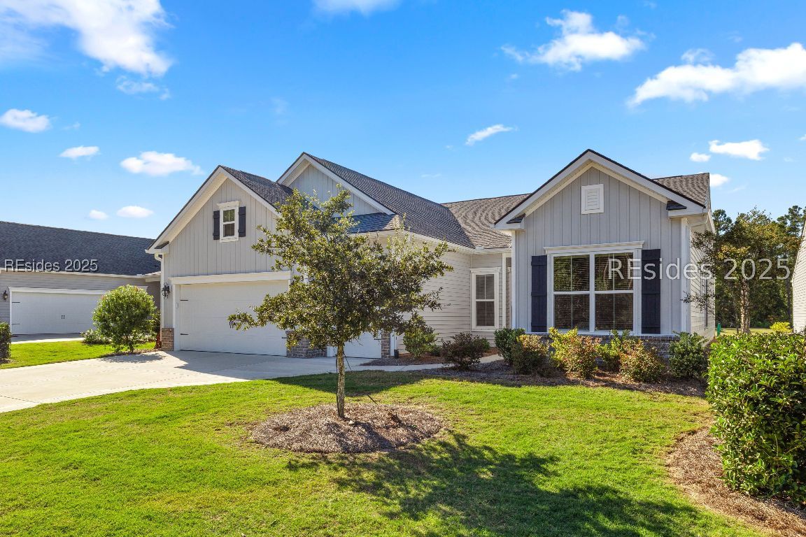 46 Carolina Oaks Avenue