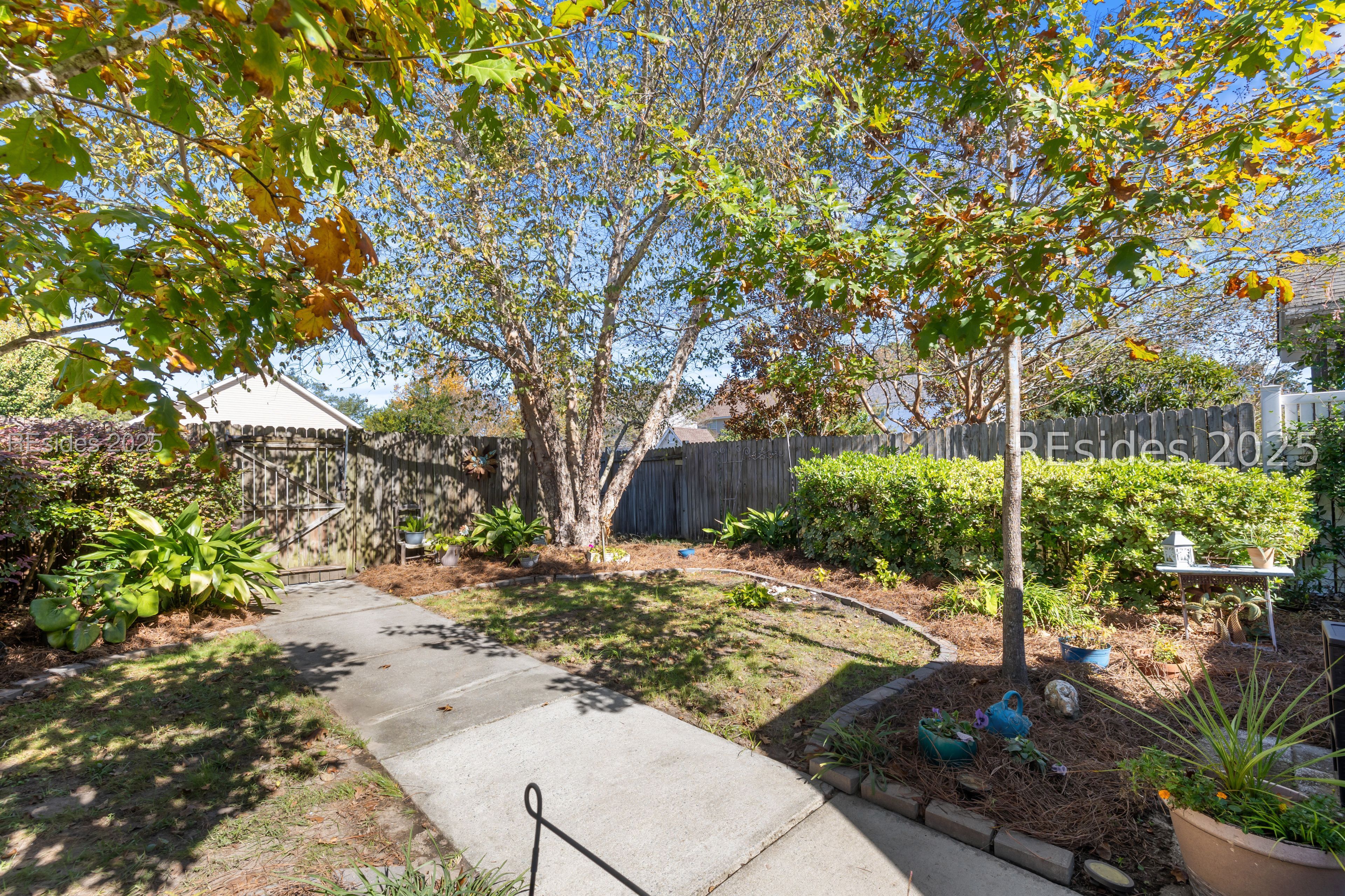82 3rd Avenue