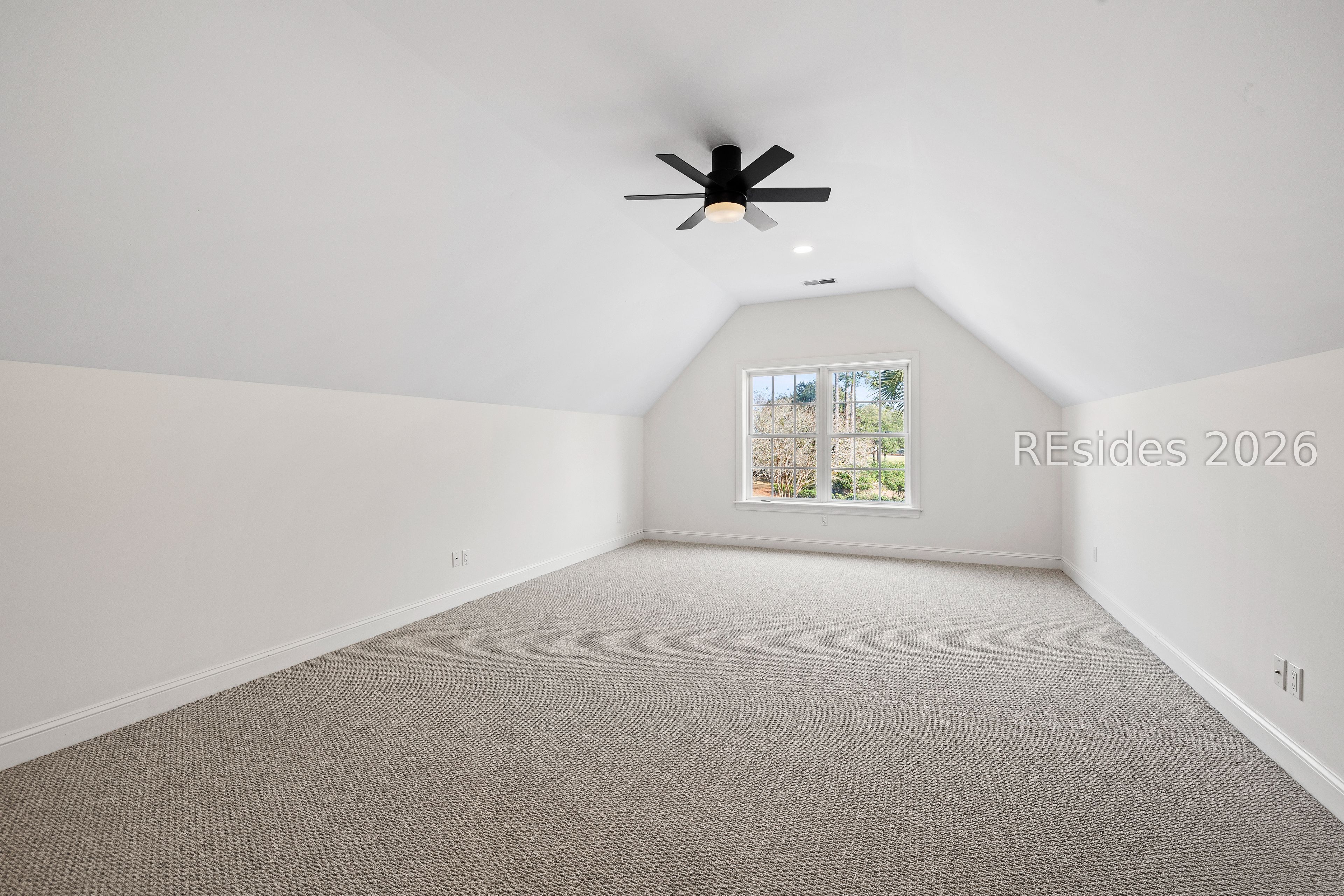 257 Farnsleigh Avenue