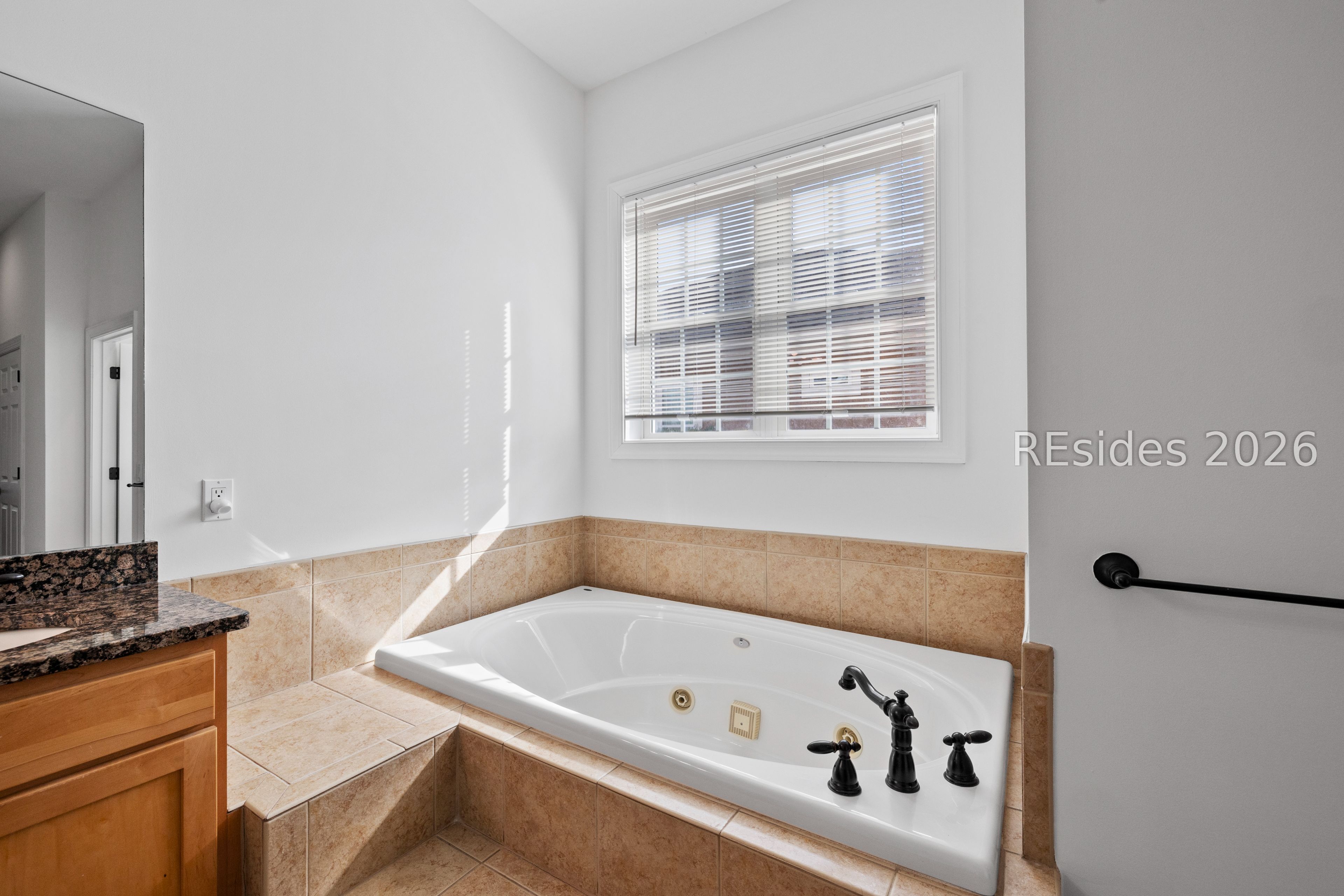 257 Farnsleigh Avenue