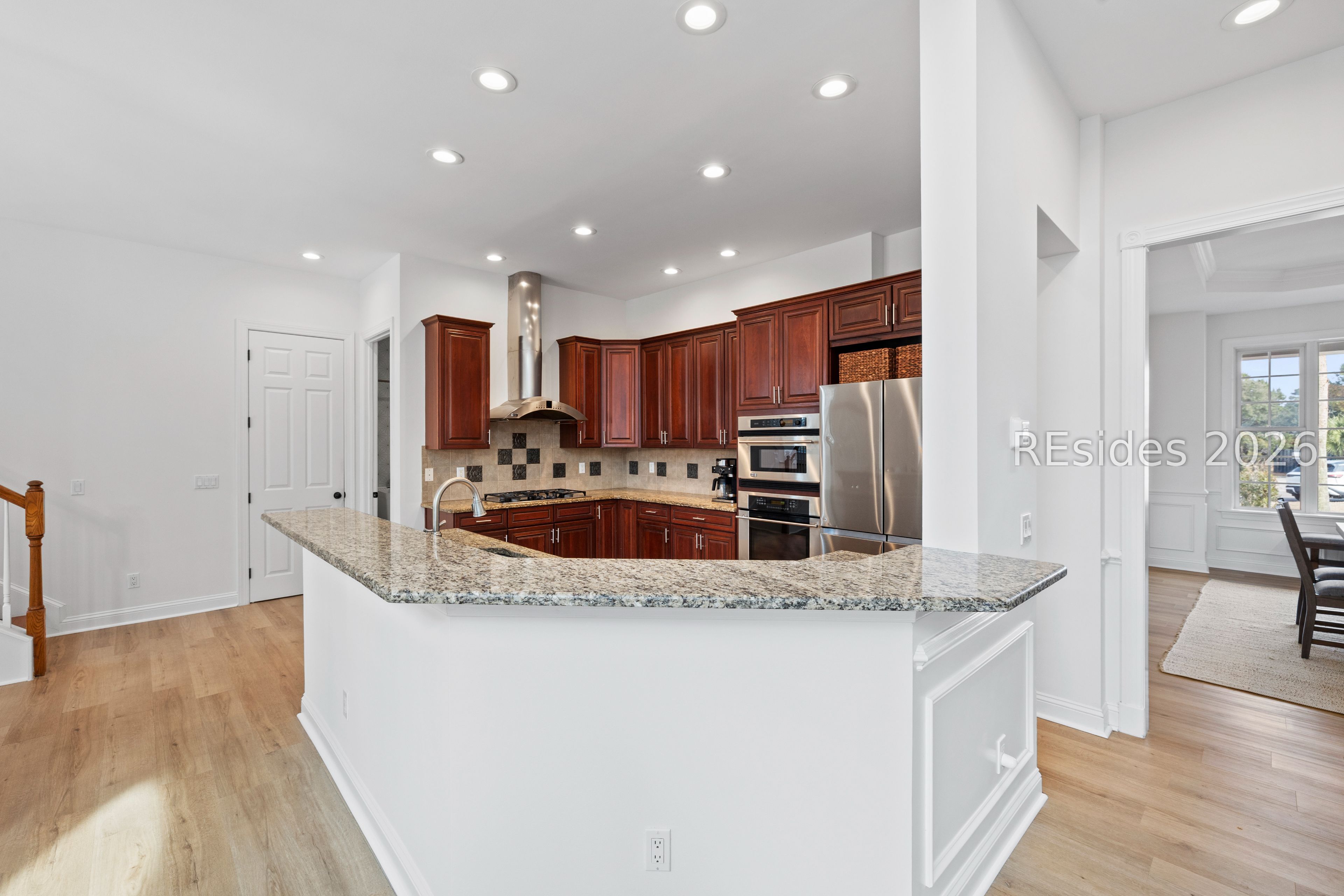 257 Farnsleigh Avenue