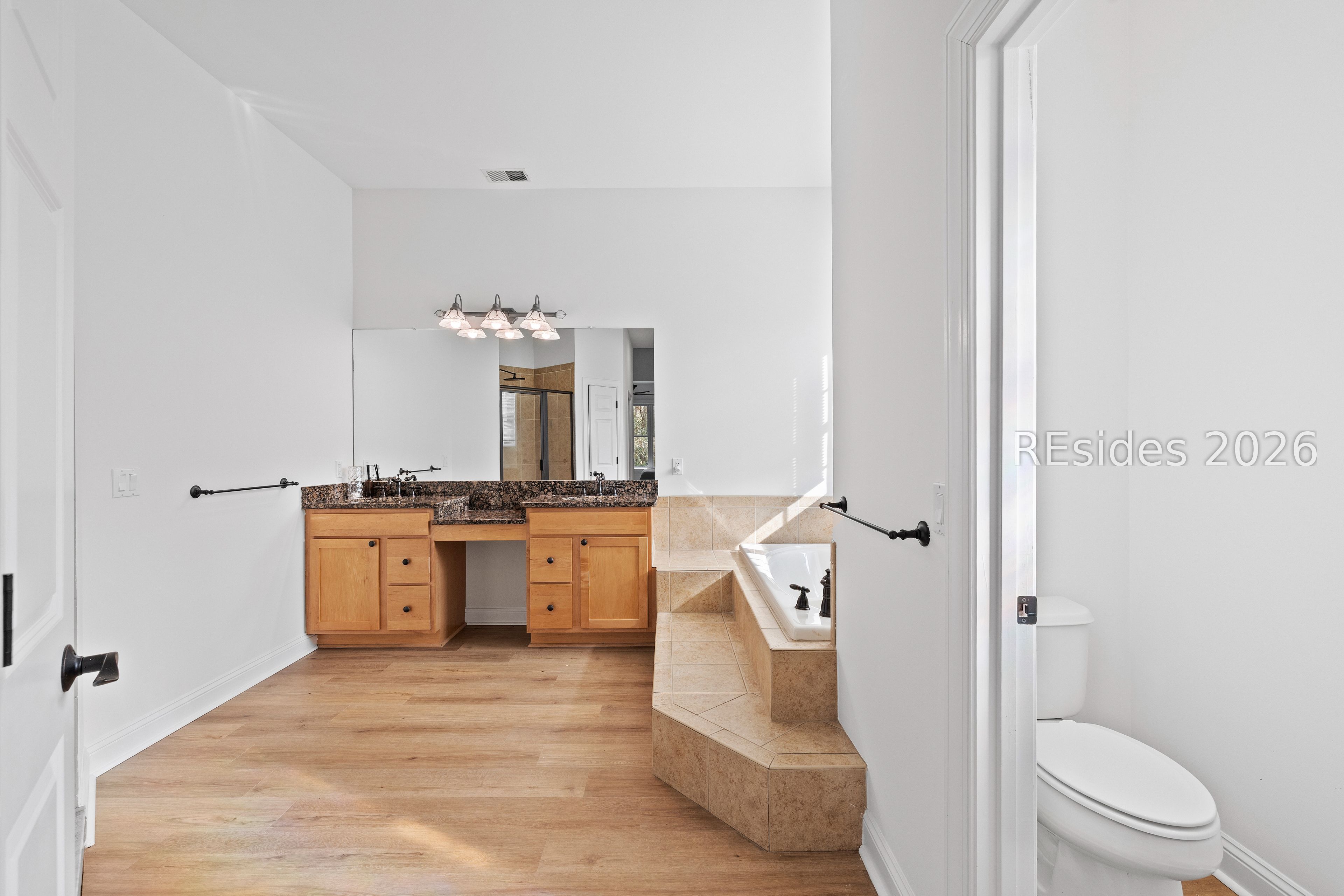 257 Farnsleigh Avenue