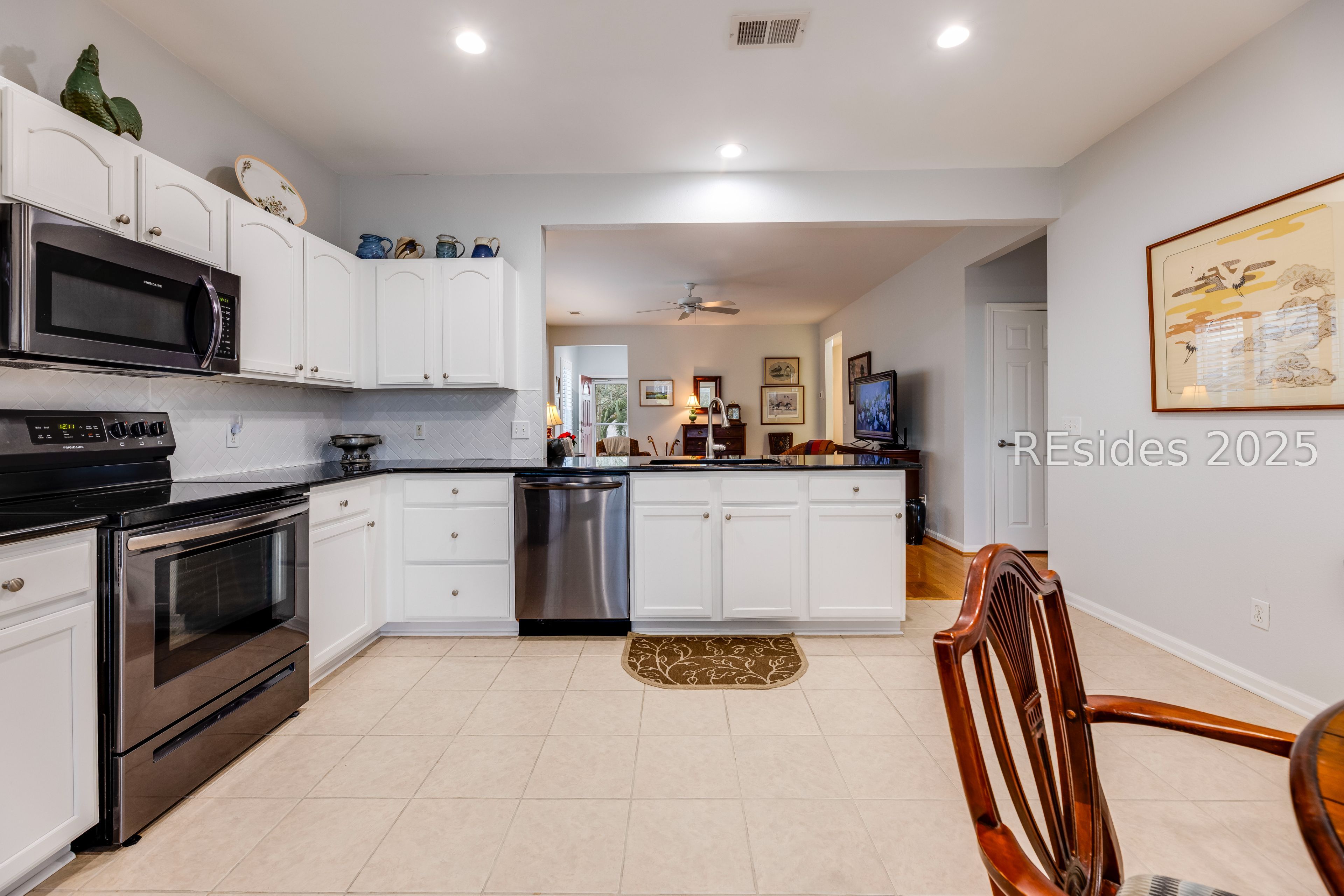 34 Pineapple Drive