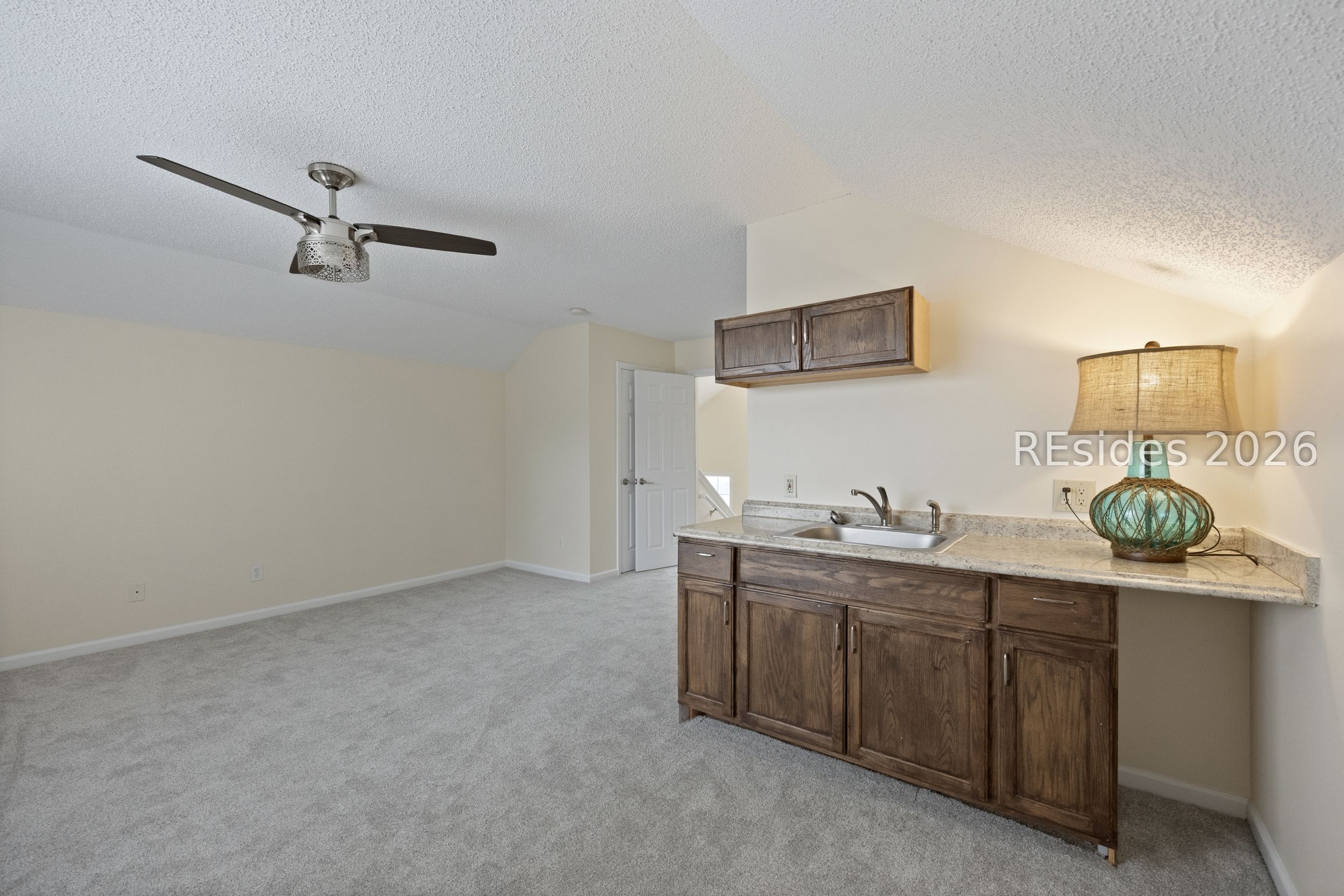 624 College Park Circle