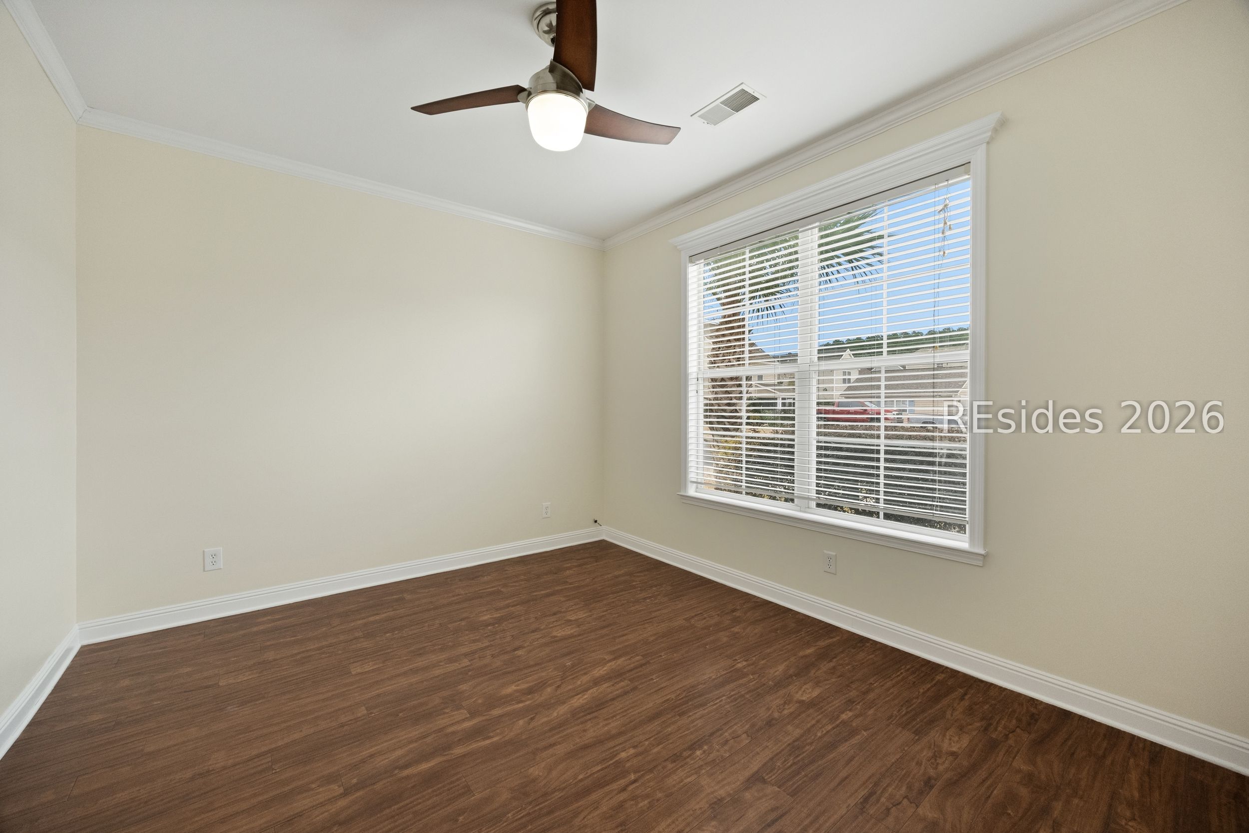 624 College Park Circle