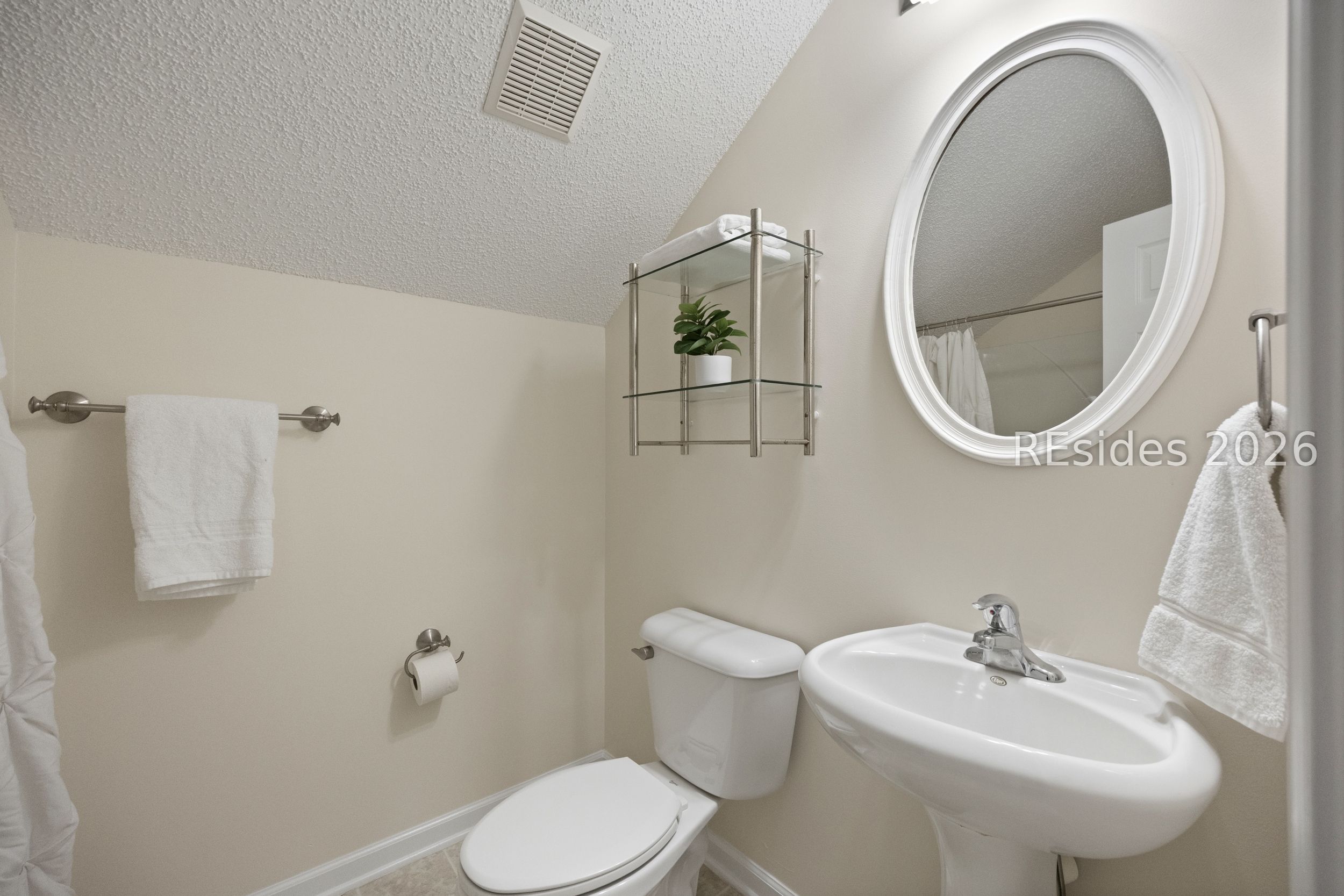 624 College Park Circle