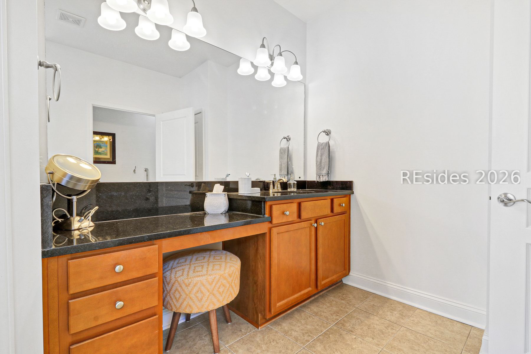 52 Northlake Boulevard