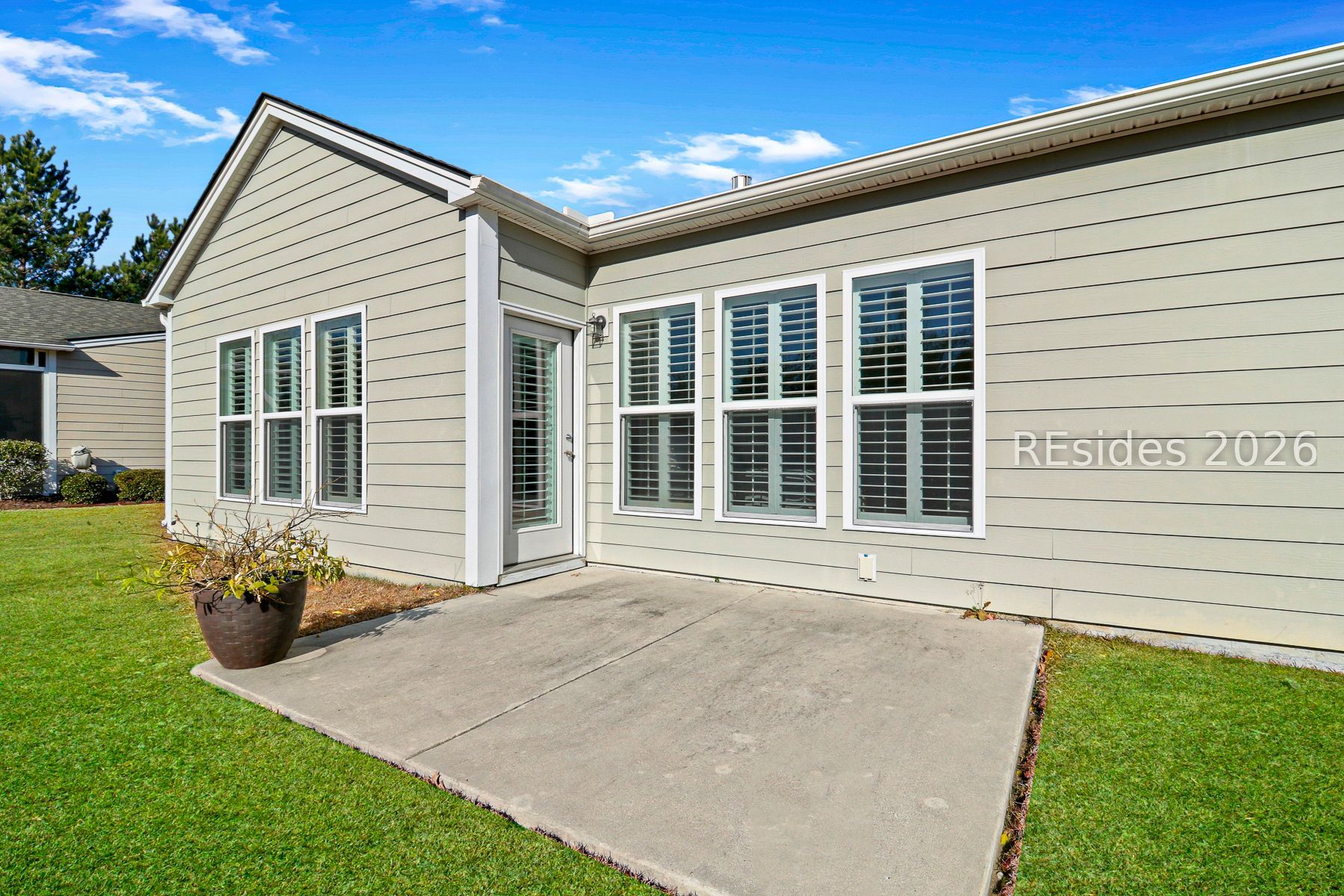 52 Northlake Boulevard