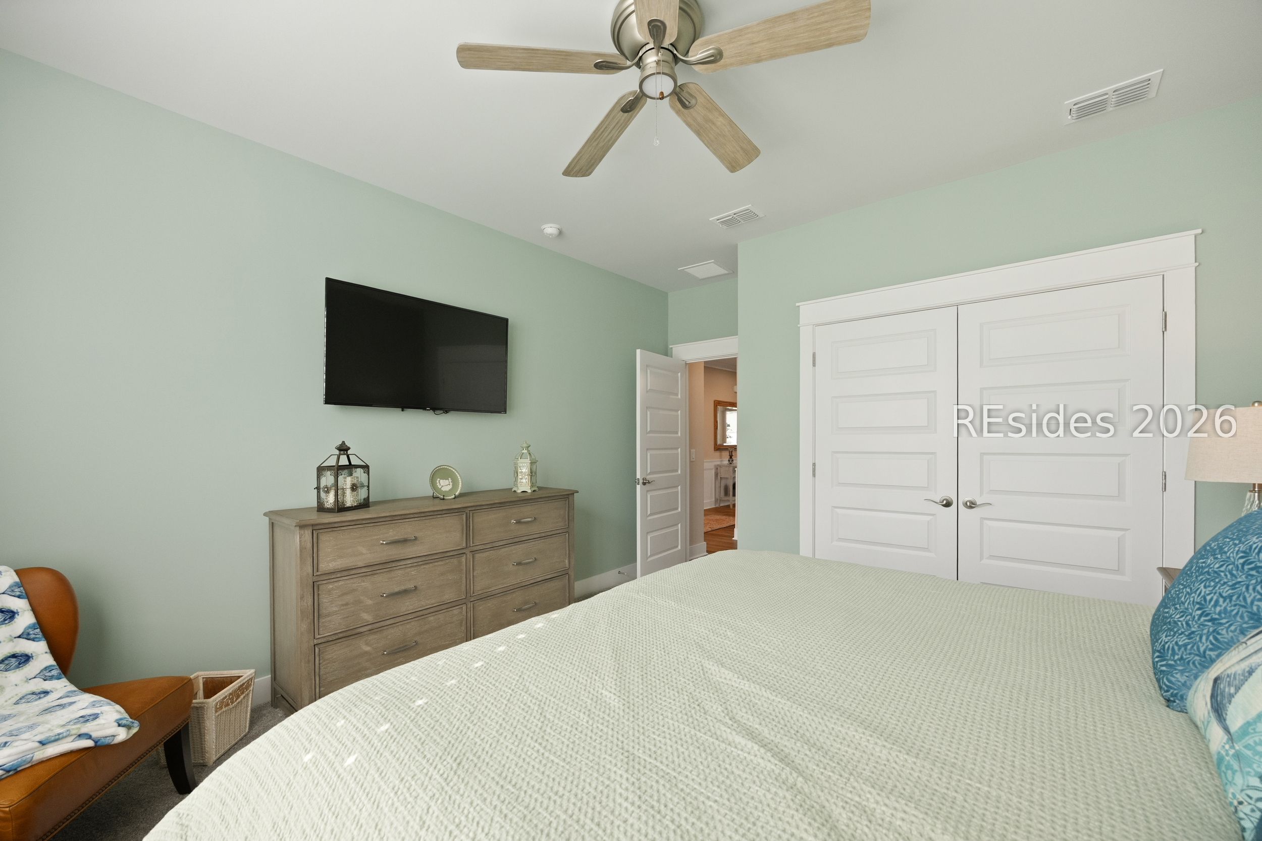 90 Carolina Oaks Avenue