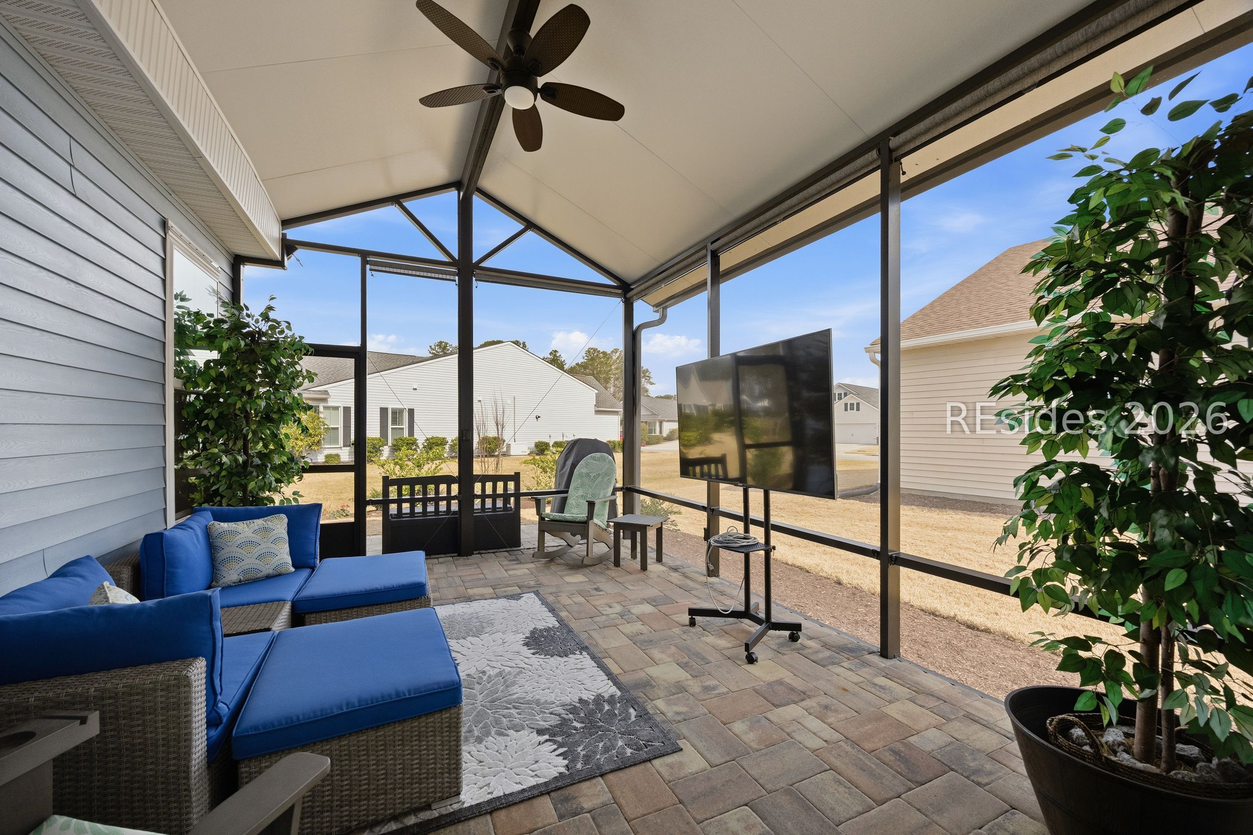 90 Carolina Oaks Avenue