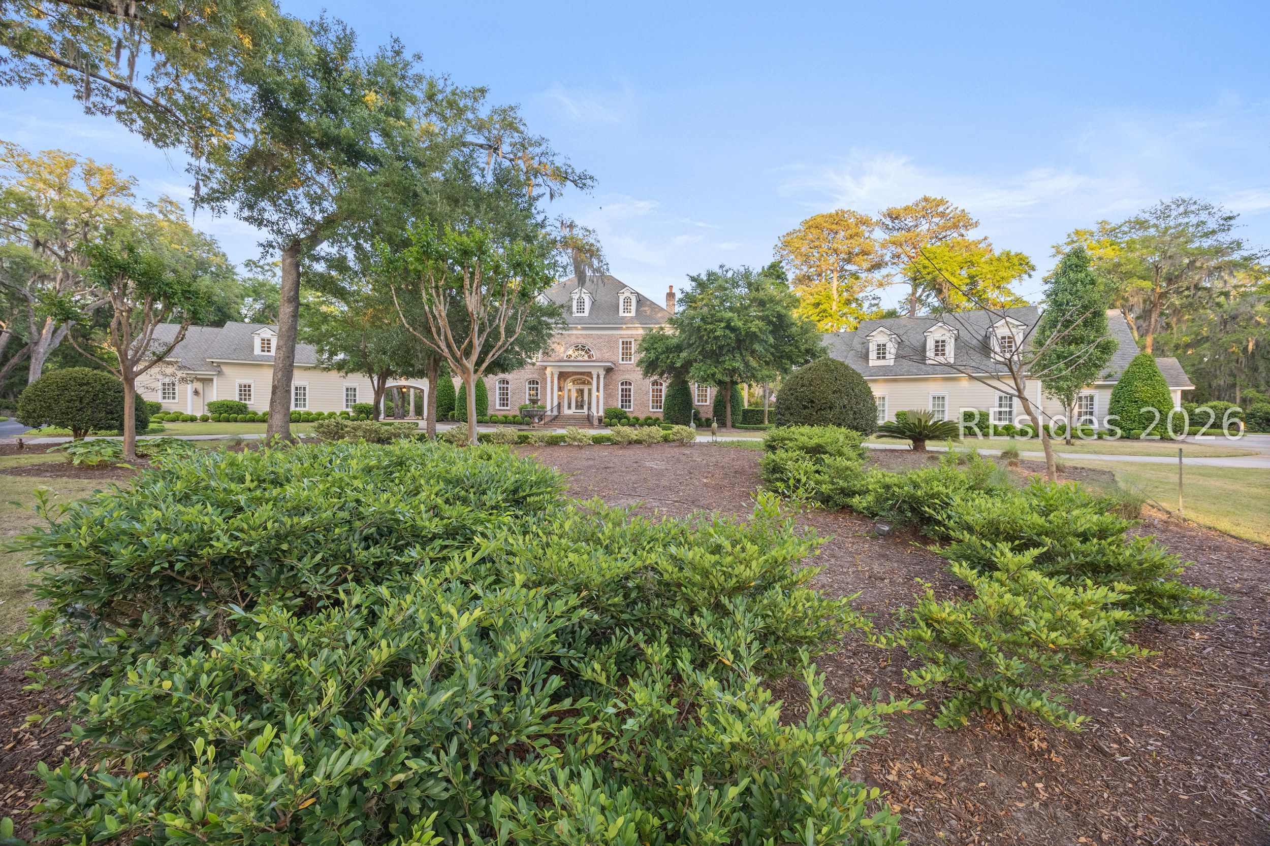 2 High Ponds Lane