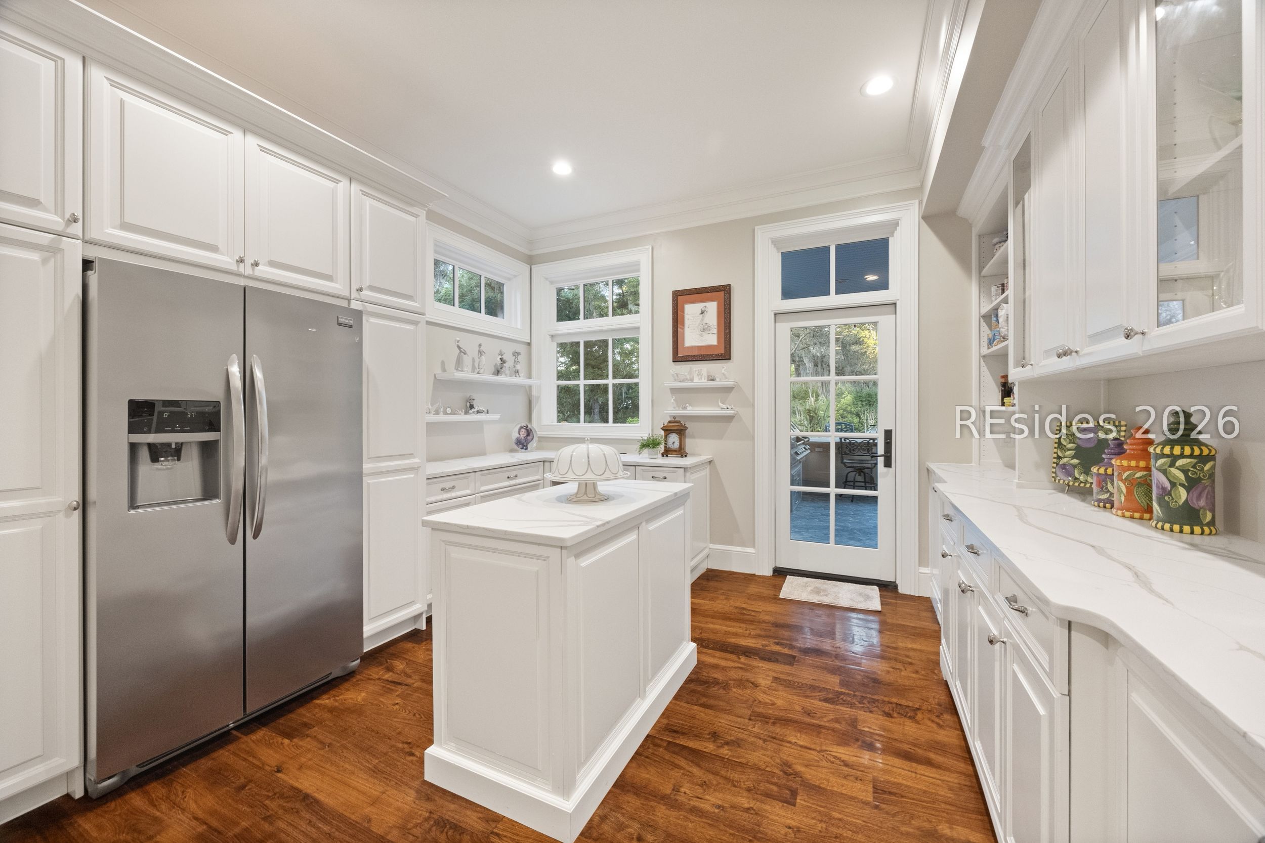 2 High Ponds Lane