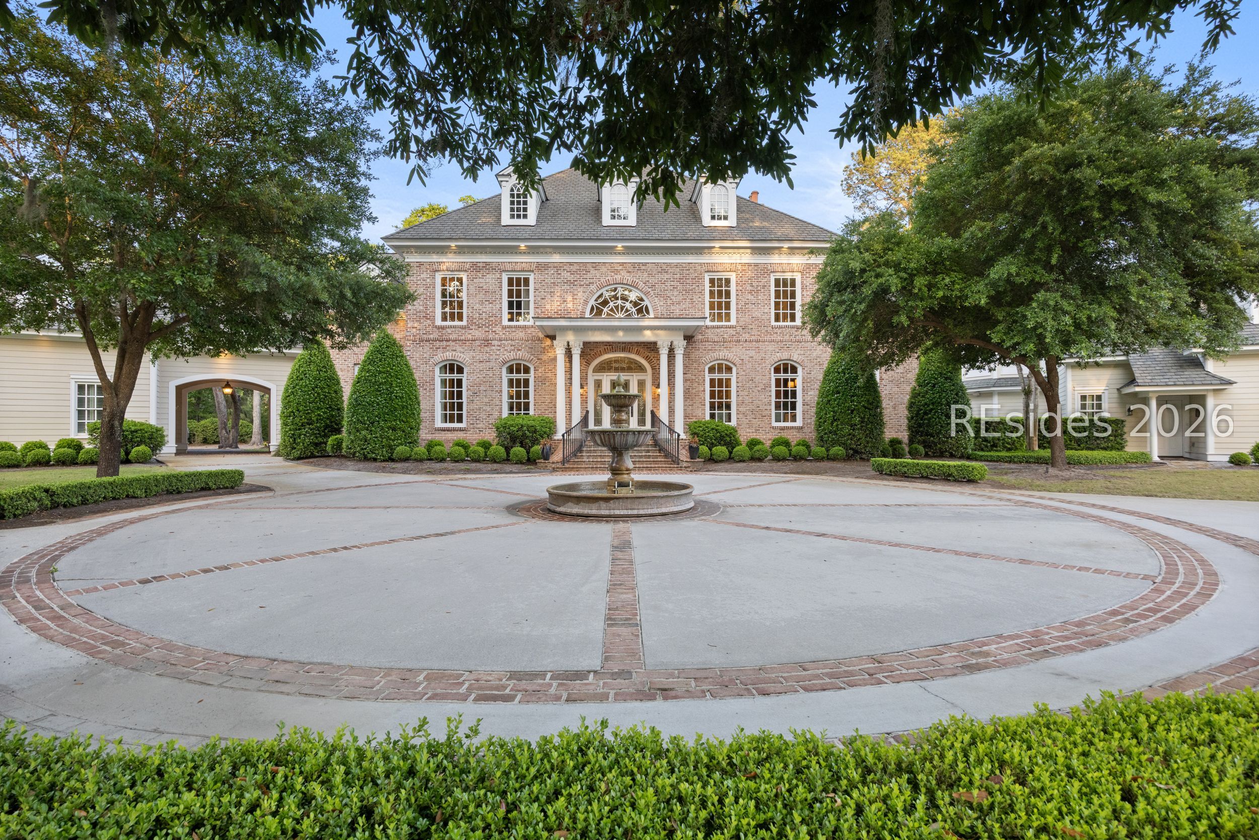 Carraway Manor