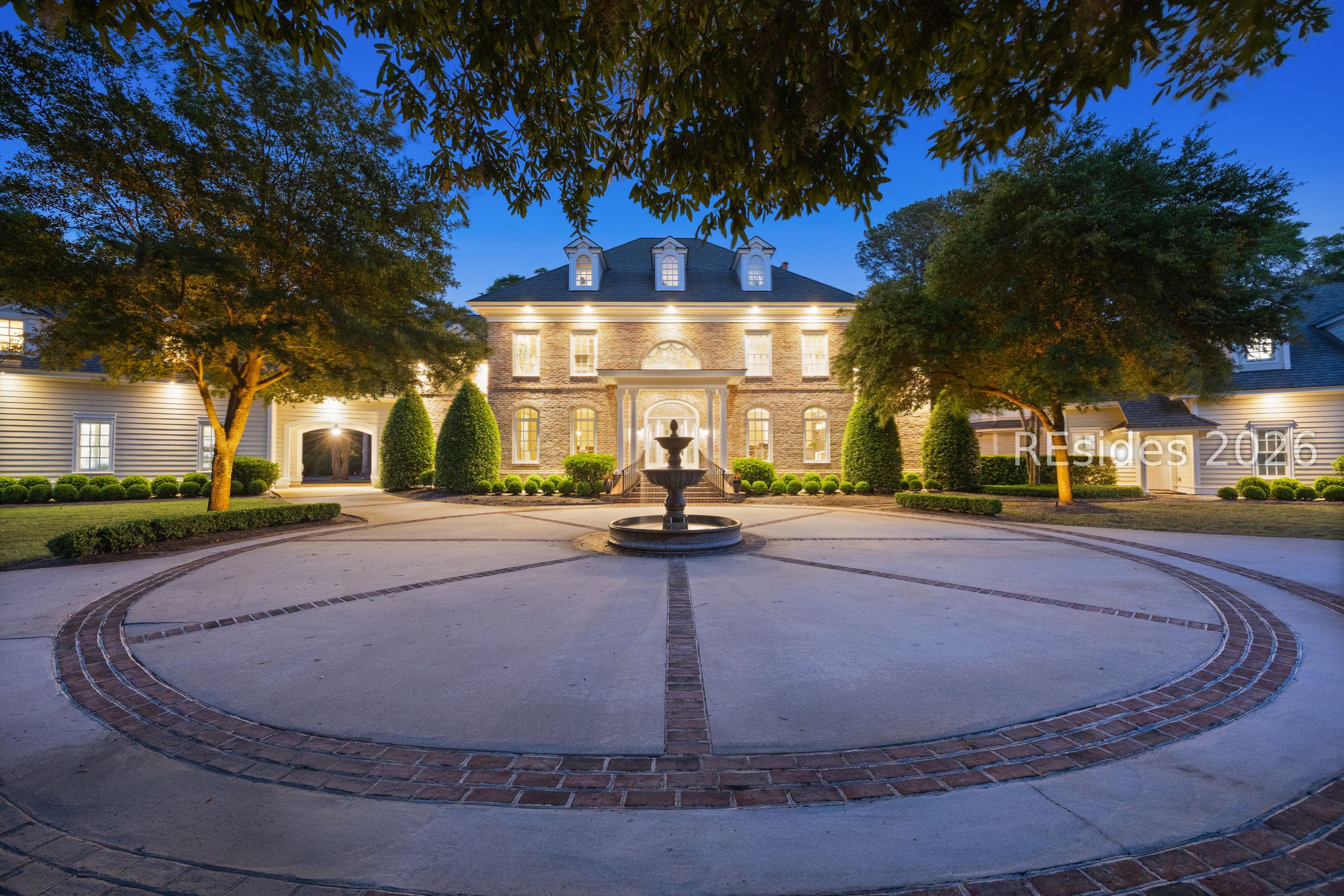 Carraway Manor
