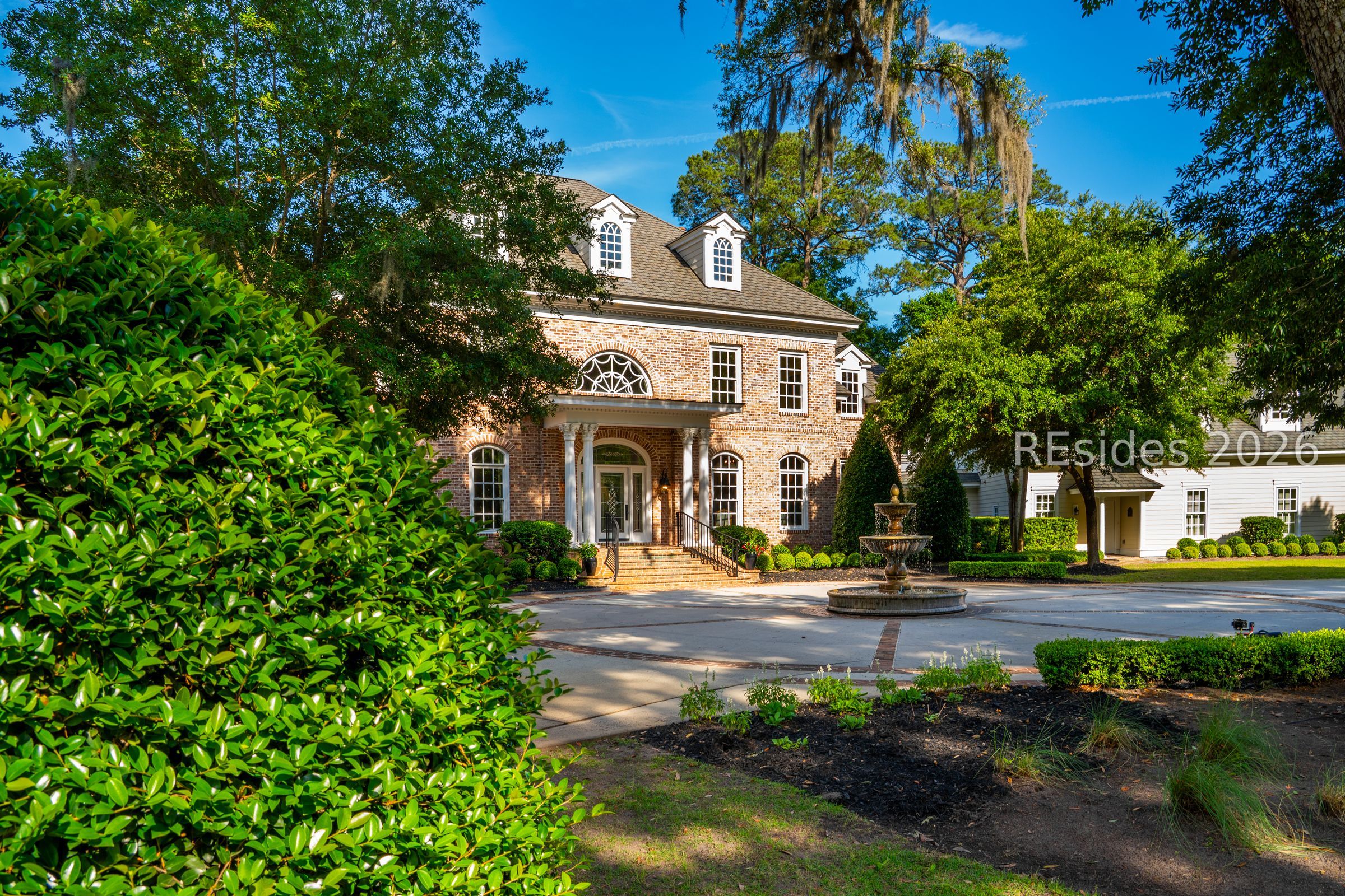 Carraway Manor