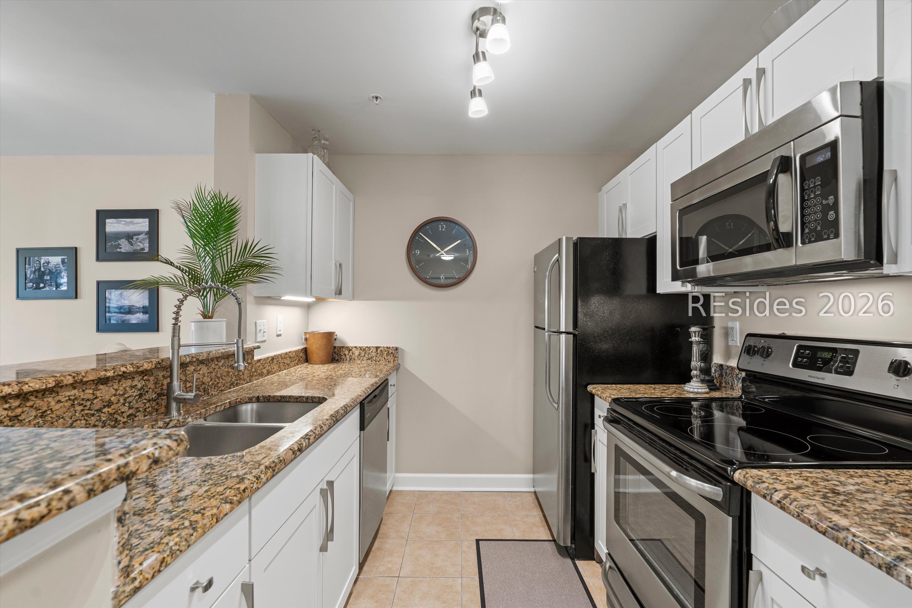 80 Paddle Boat Lane Unit: 825