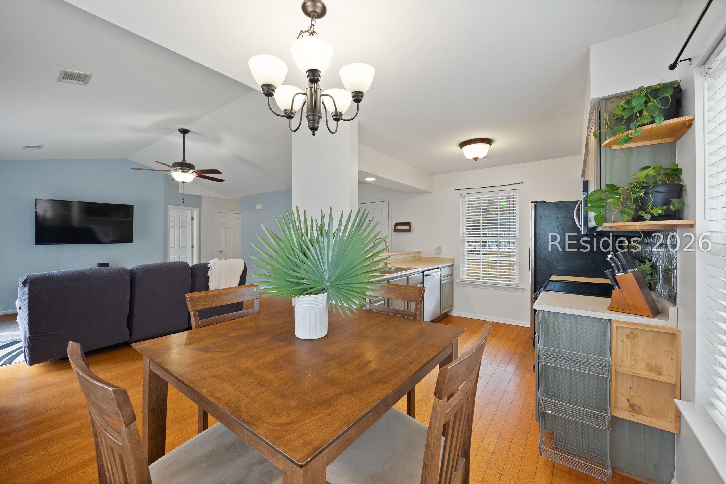 18 Royal Star Drive