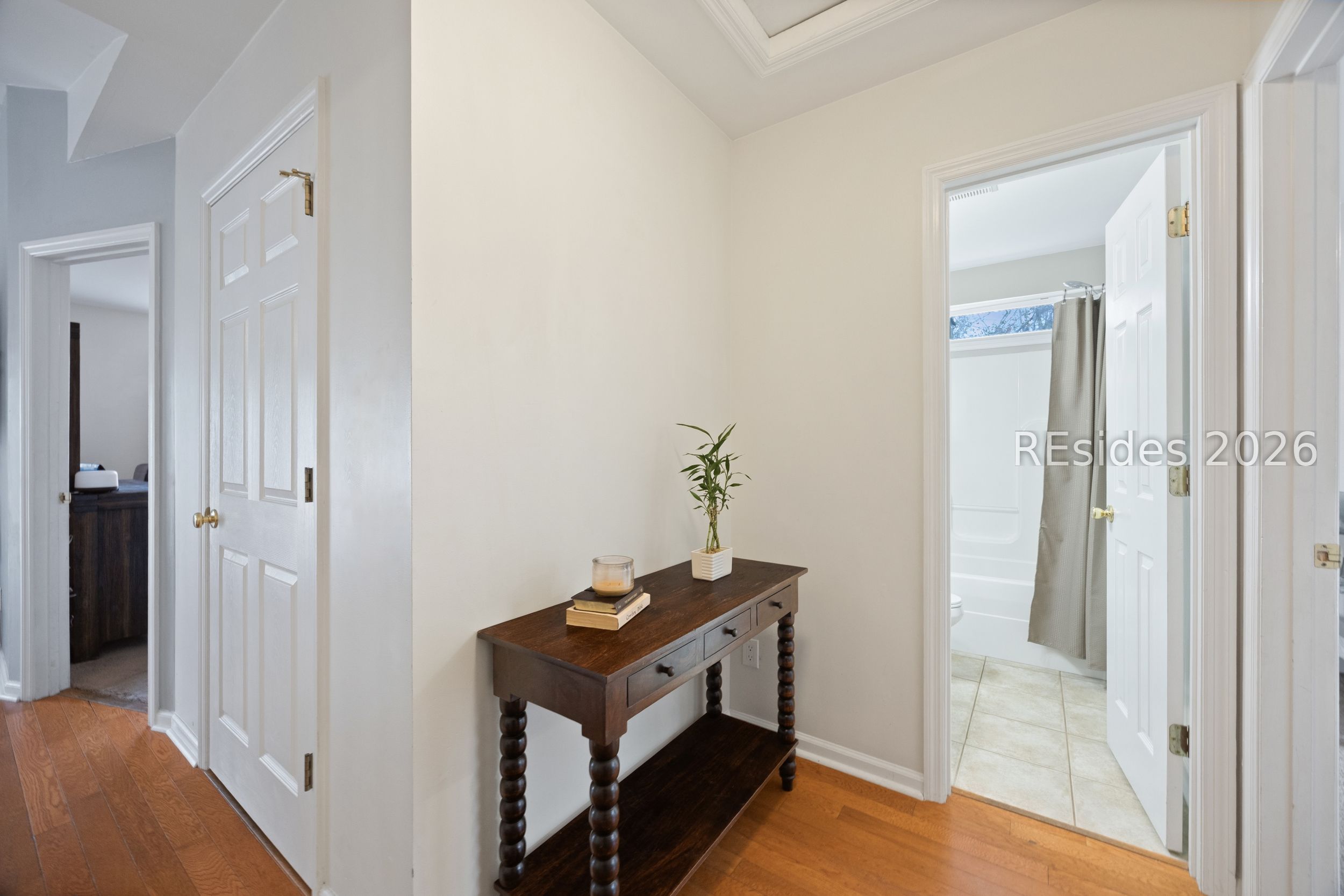 18 Royal Star Drive