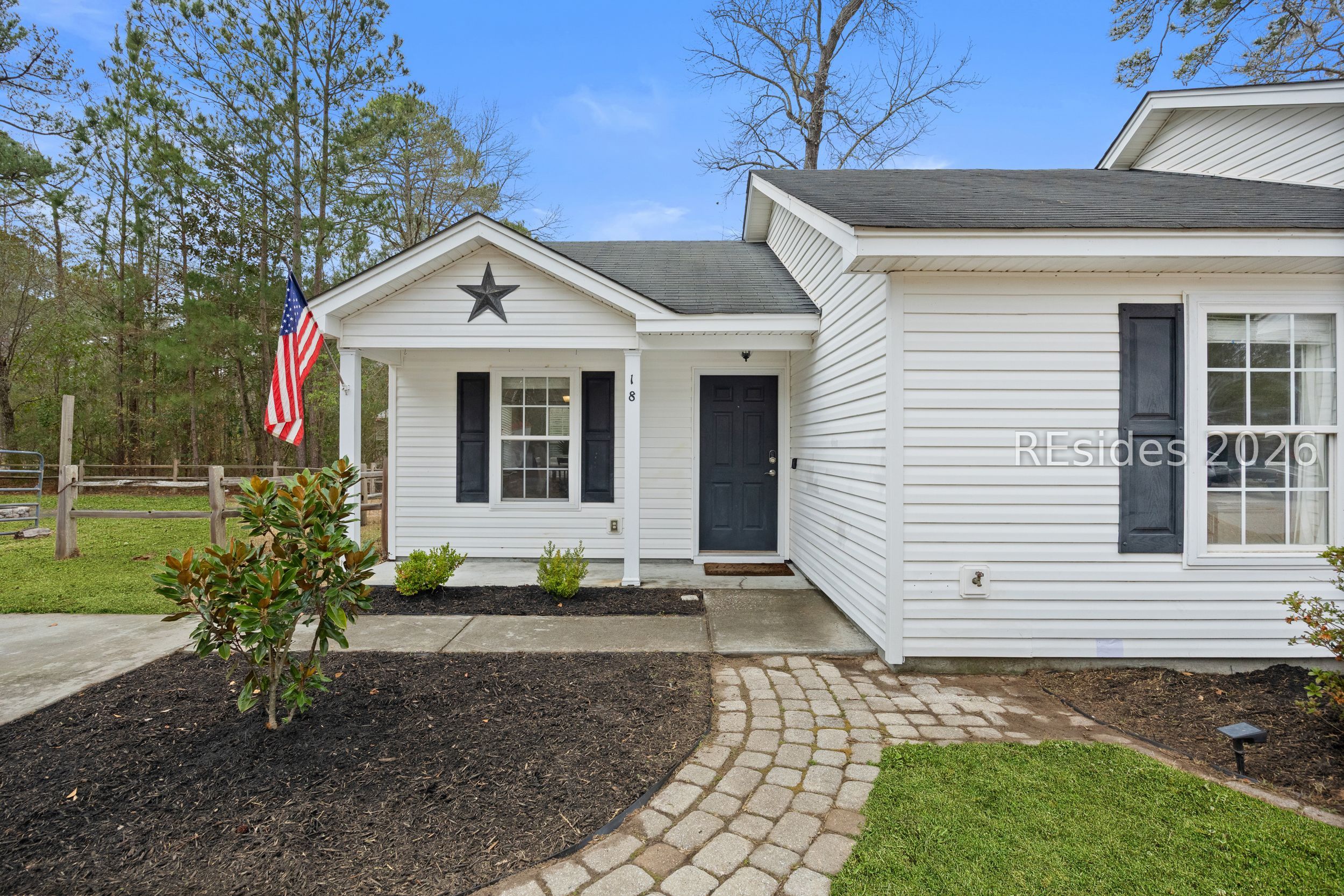 18 Royal Star Drive