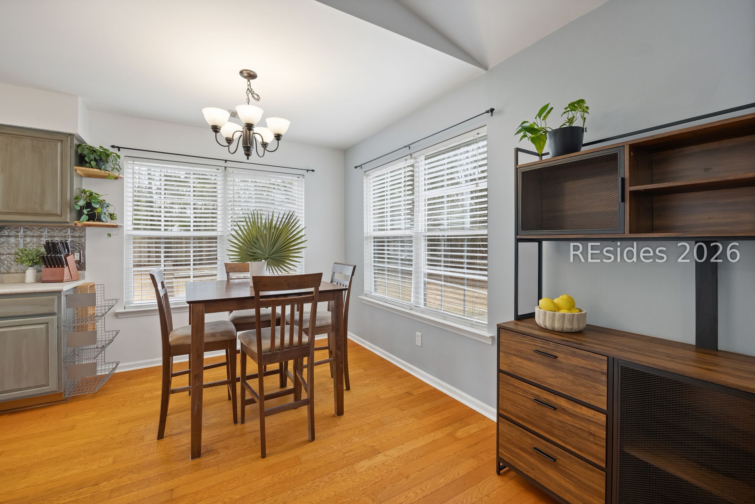 18 Royal Star Drive