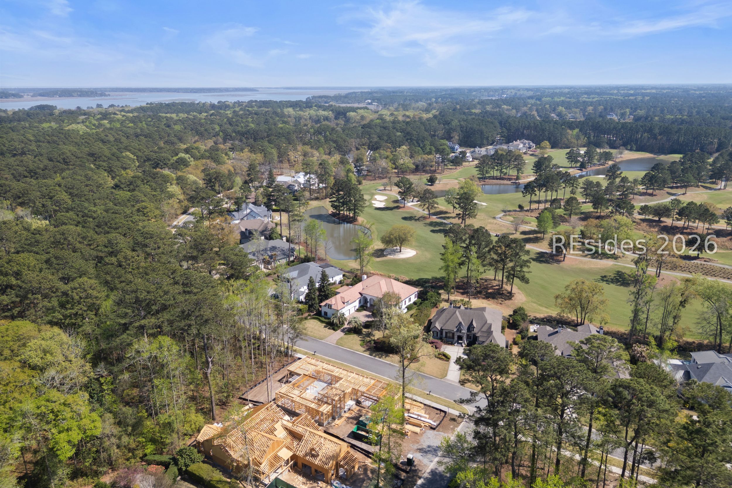 2 Woodside Circle