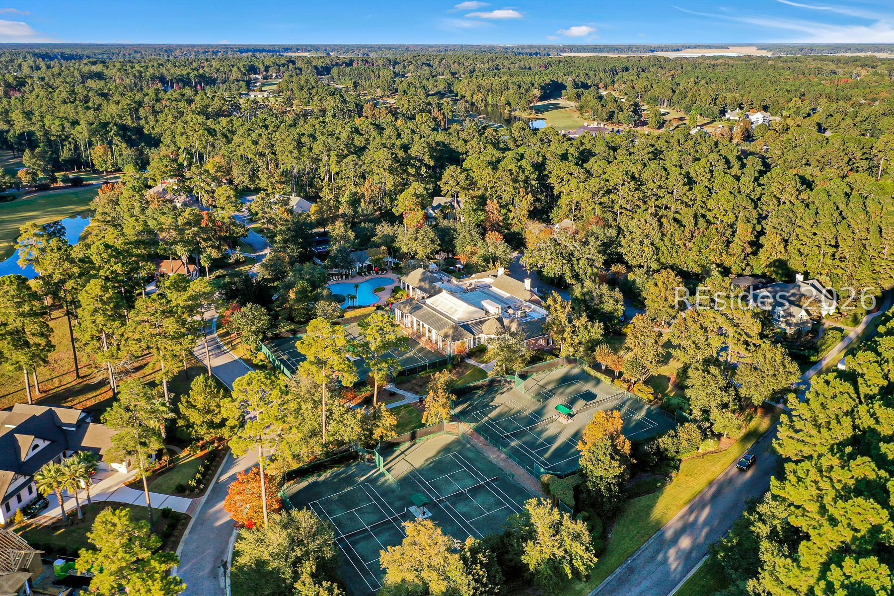 2 Woodside Circle