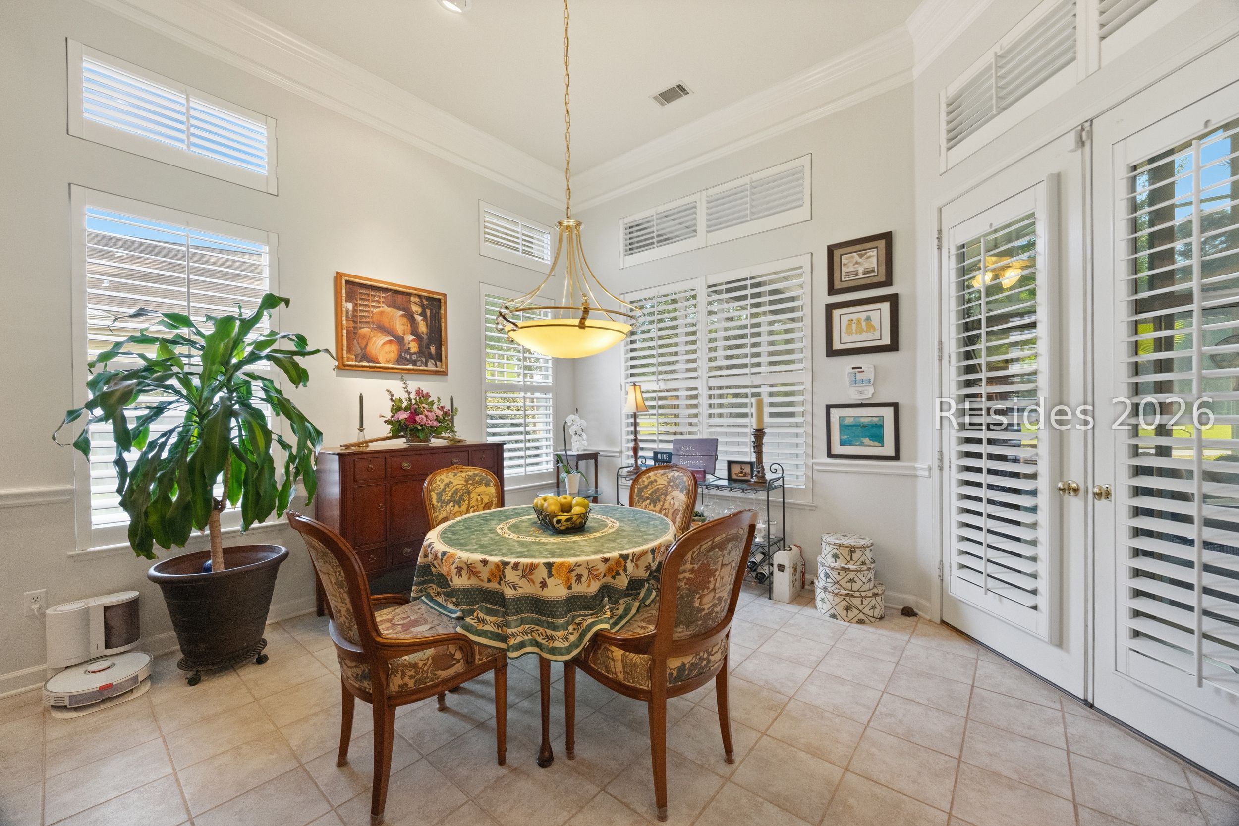 127 Robert E Lee Lane