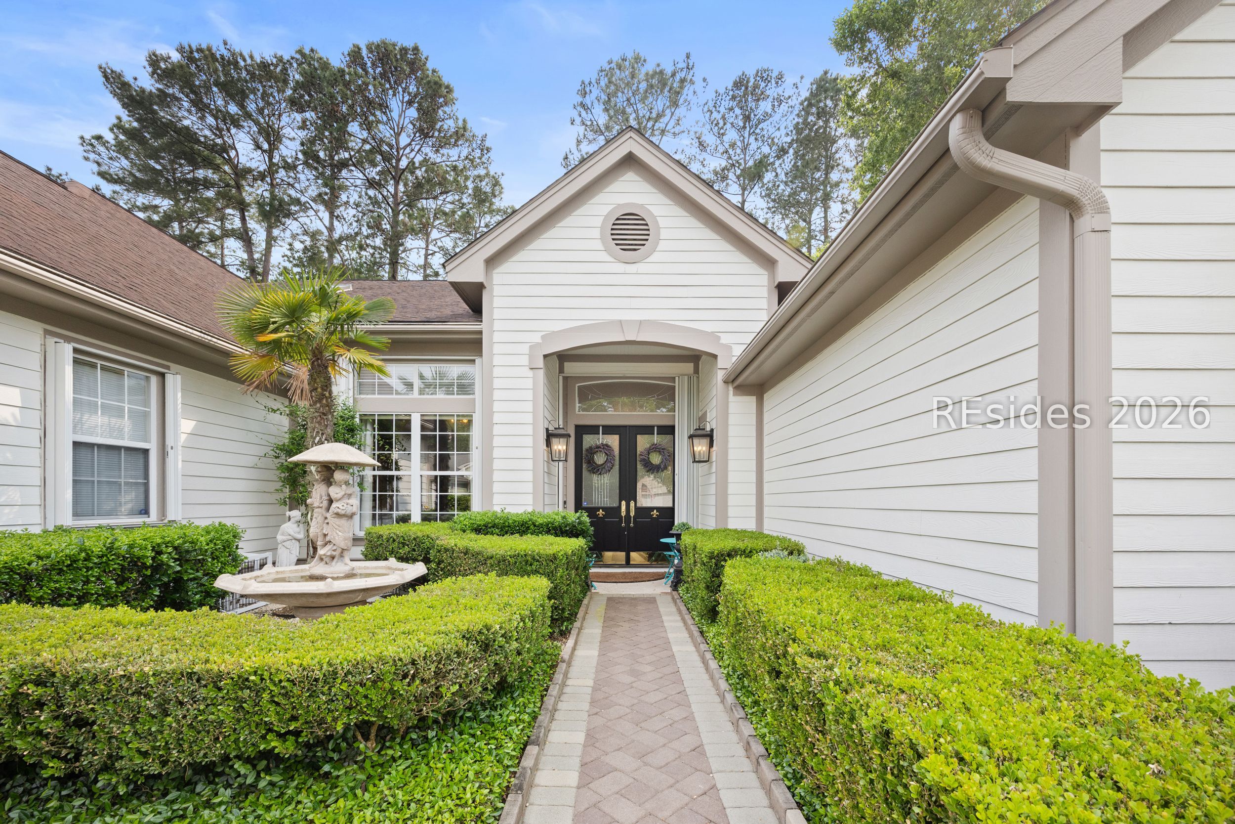 127 Robert E Lee Lane