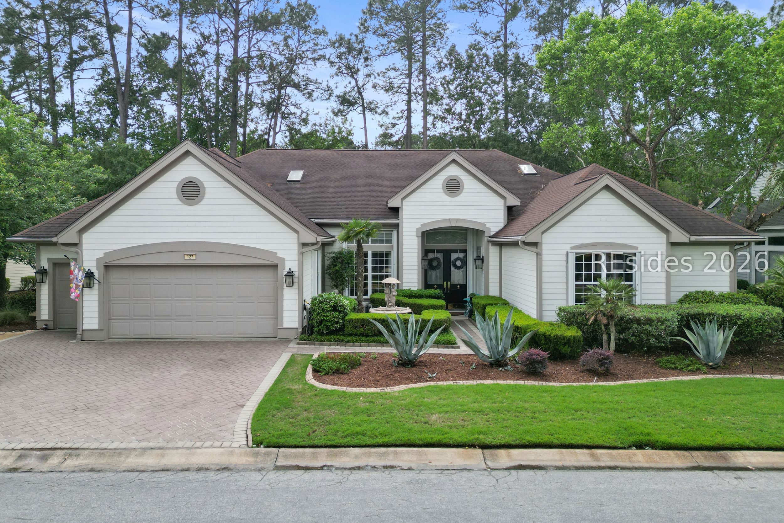 127 Robert E Lee Lane