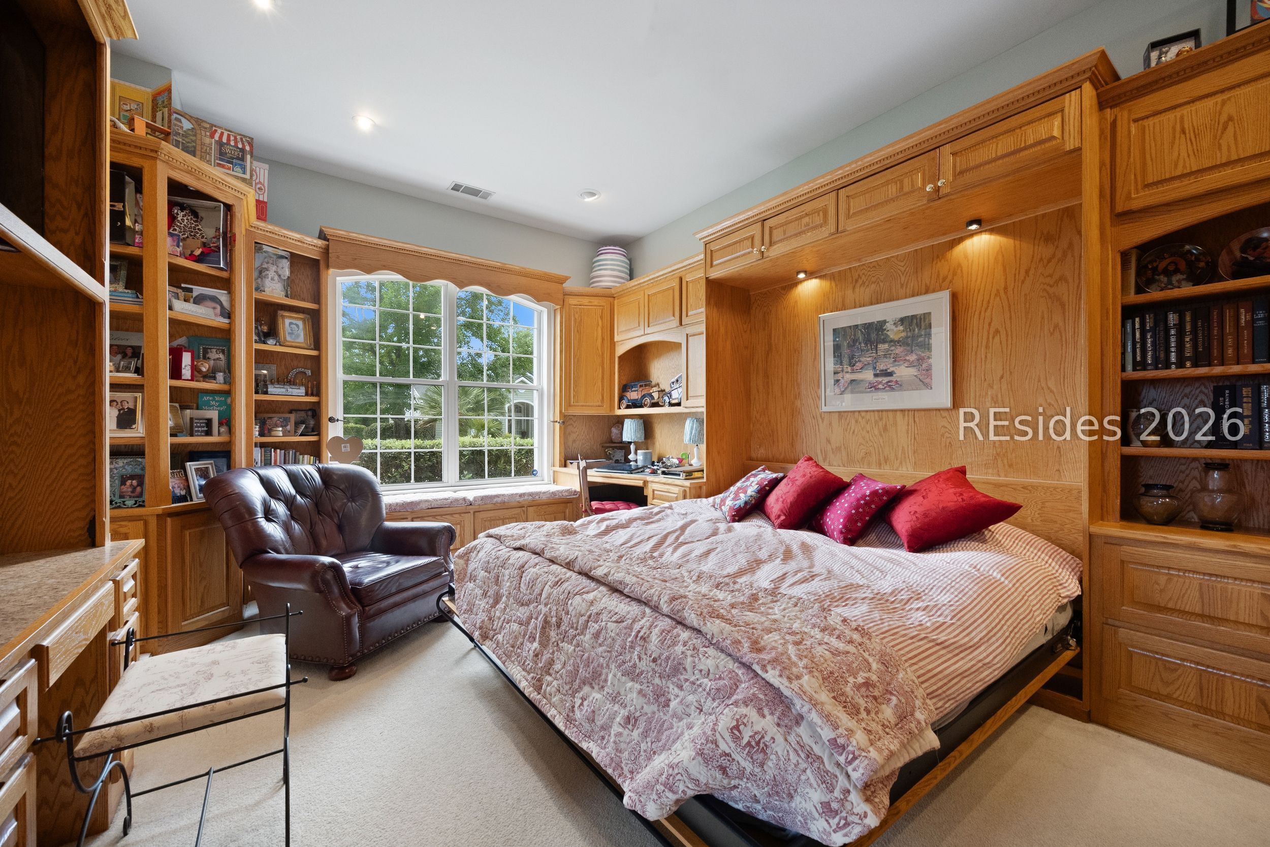 127 Robert E Lee Lane