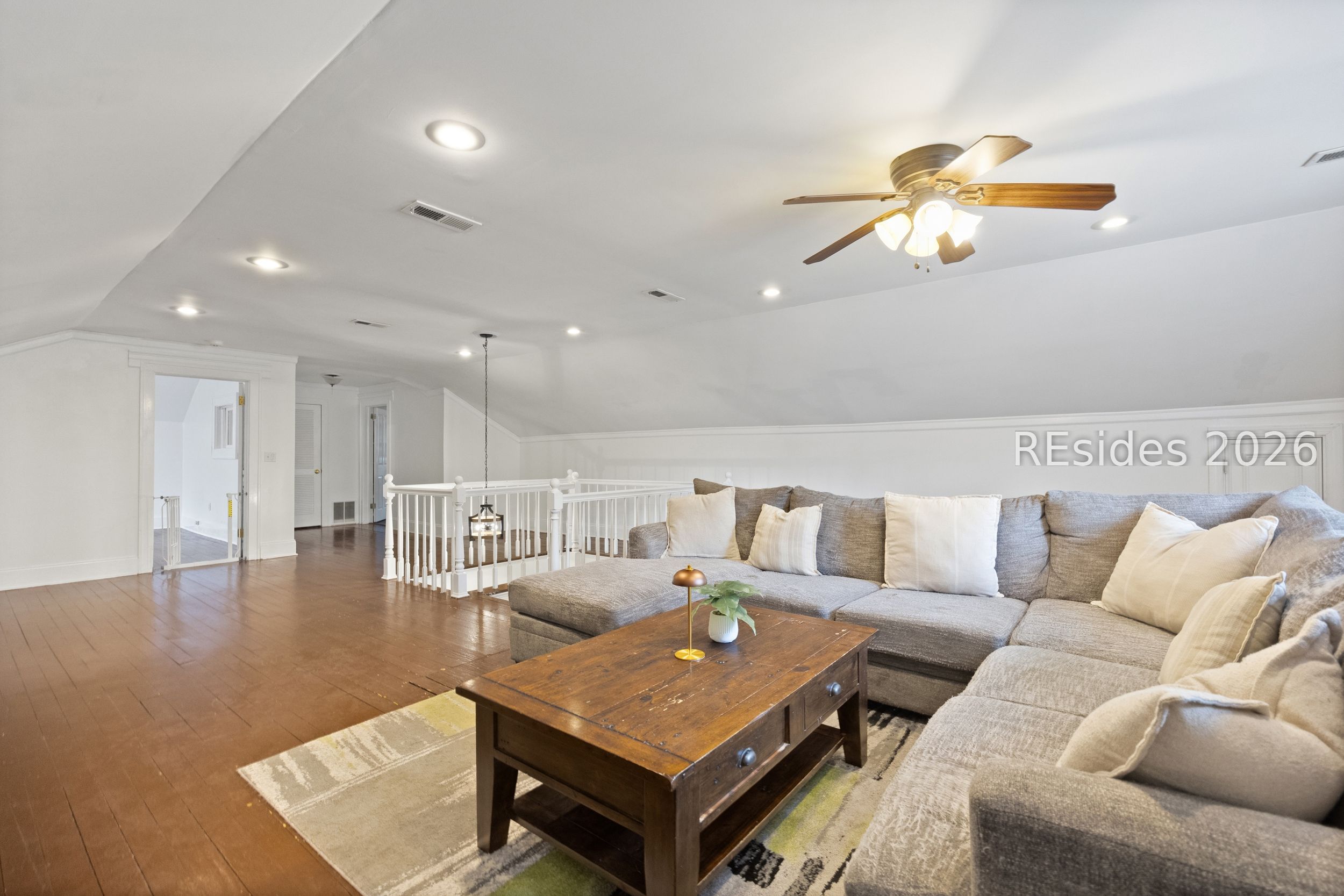 535 E 44th Street