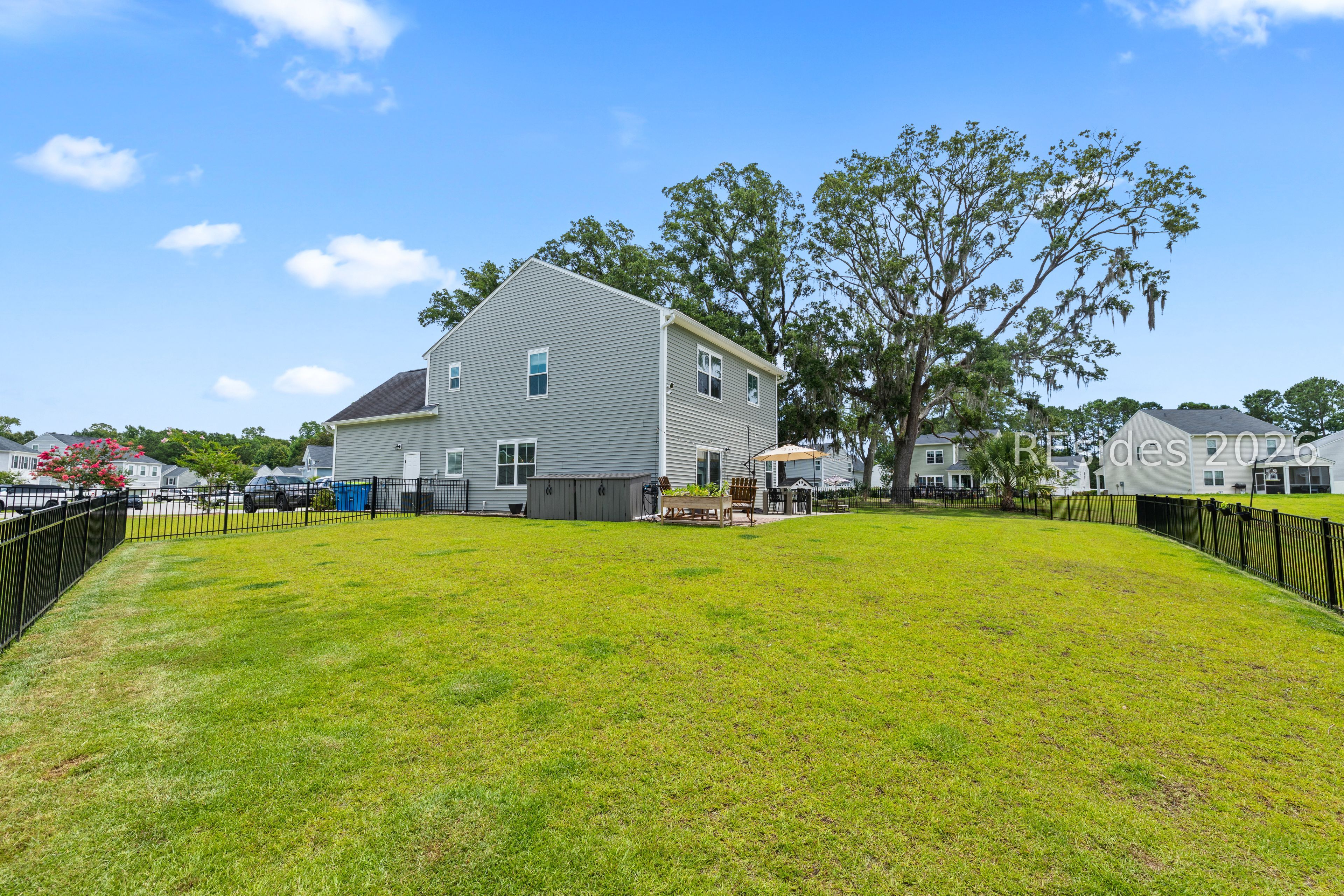 11 Grand Willow Way