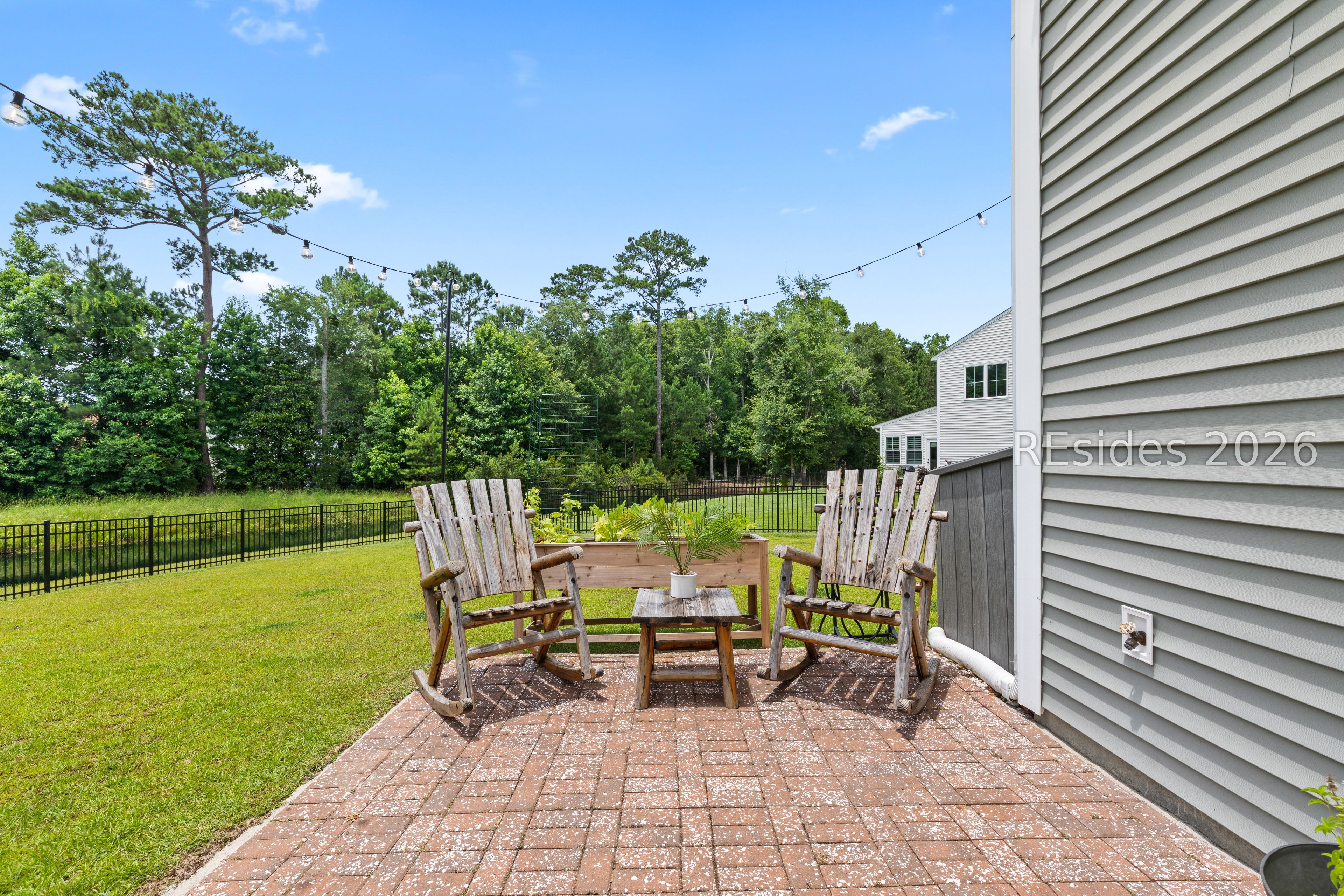 11 Grand Willow Way